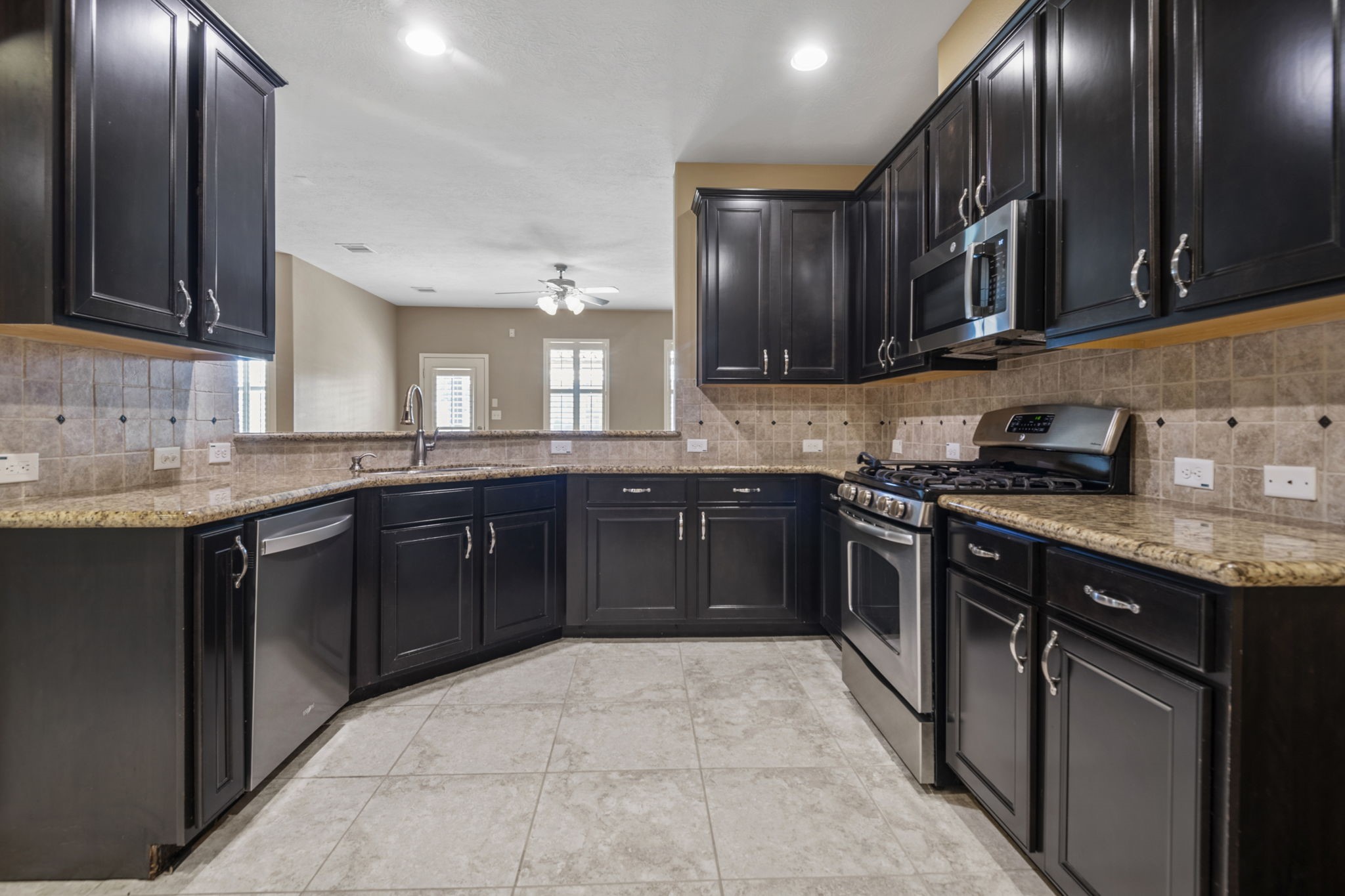 18723 Cypress Loch Drive Property Photo 11