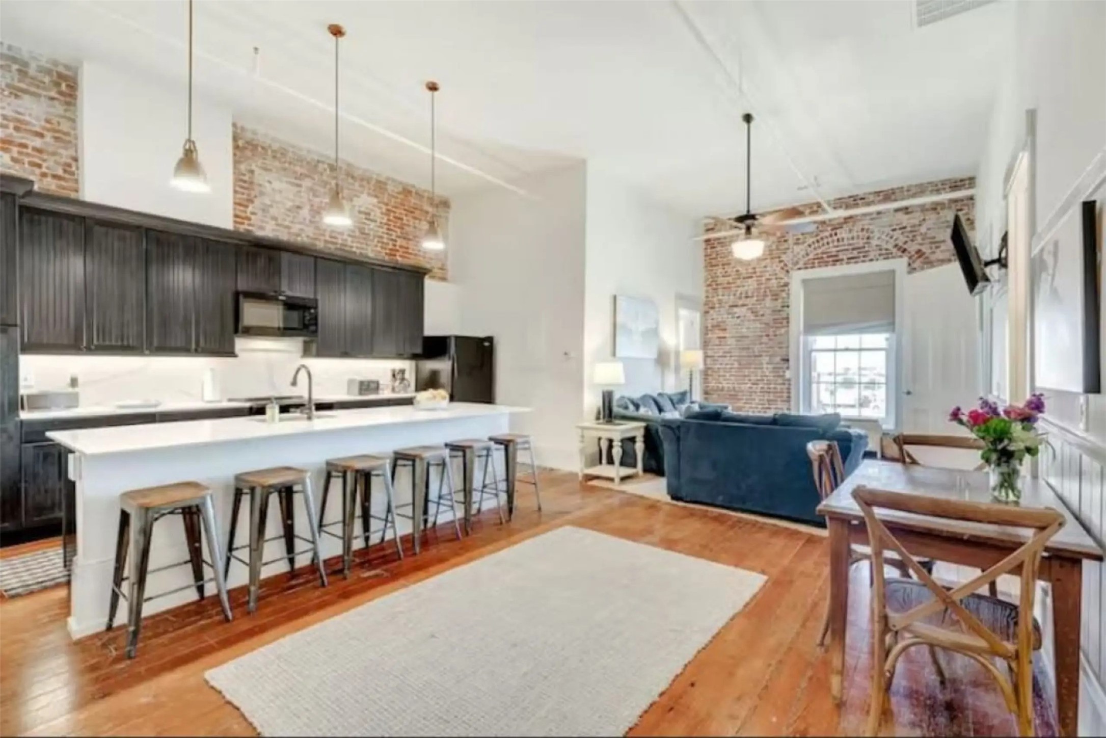 2010 Strand St 303 Property Photo 9