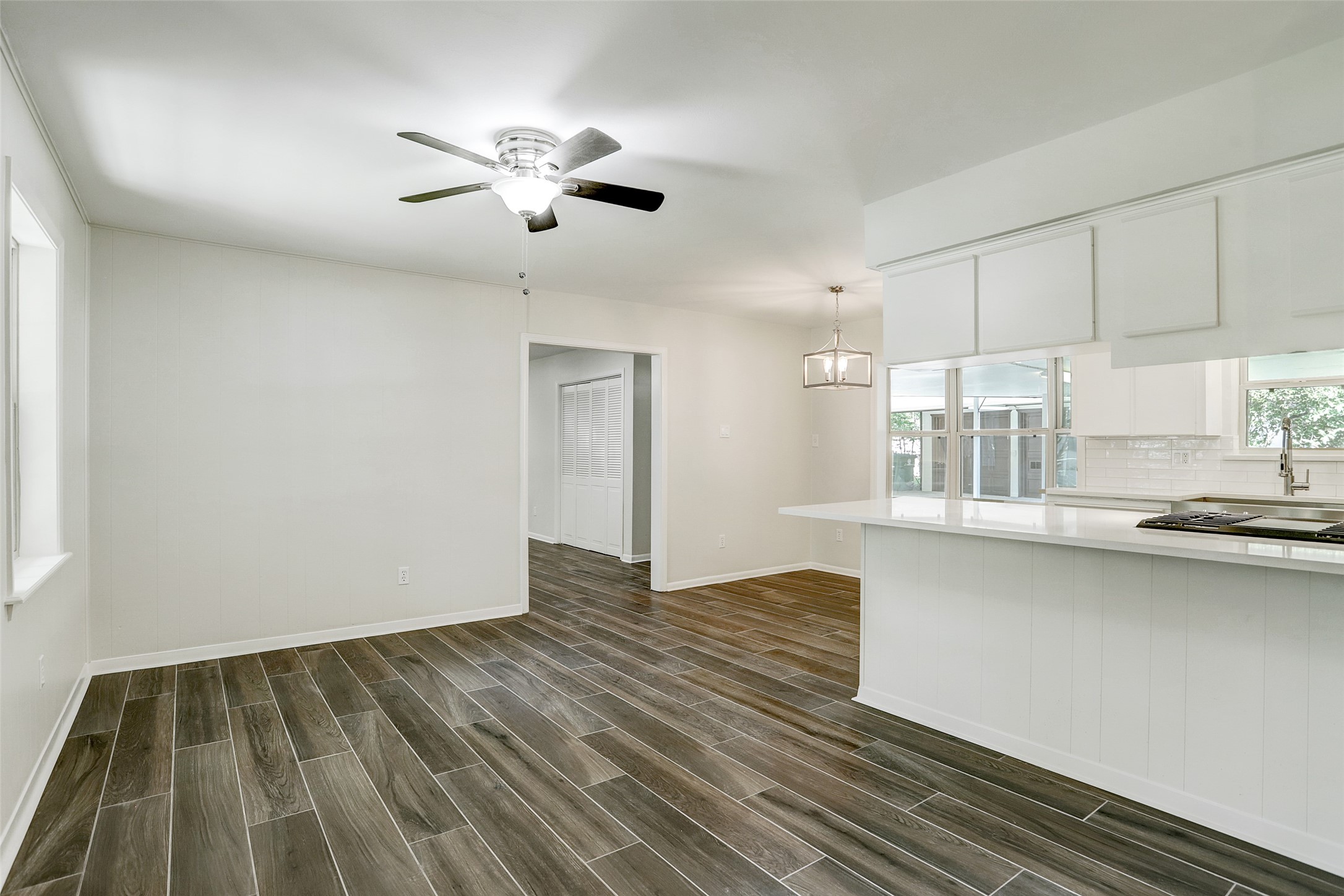 4134 Hill Oak Drive Property Photo 2