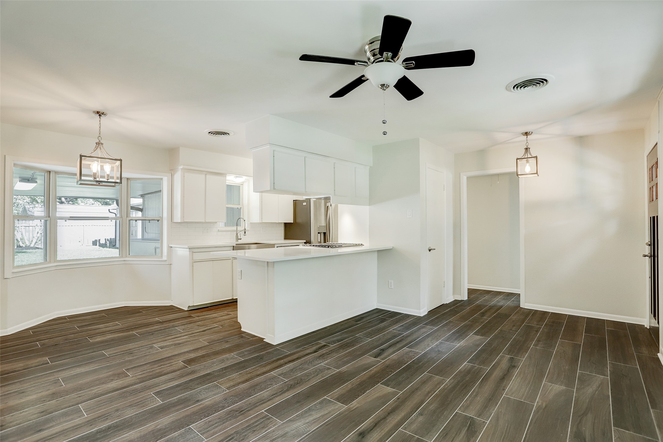 4134 Hill Oak Drive Property Photo 3