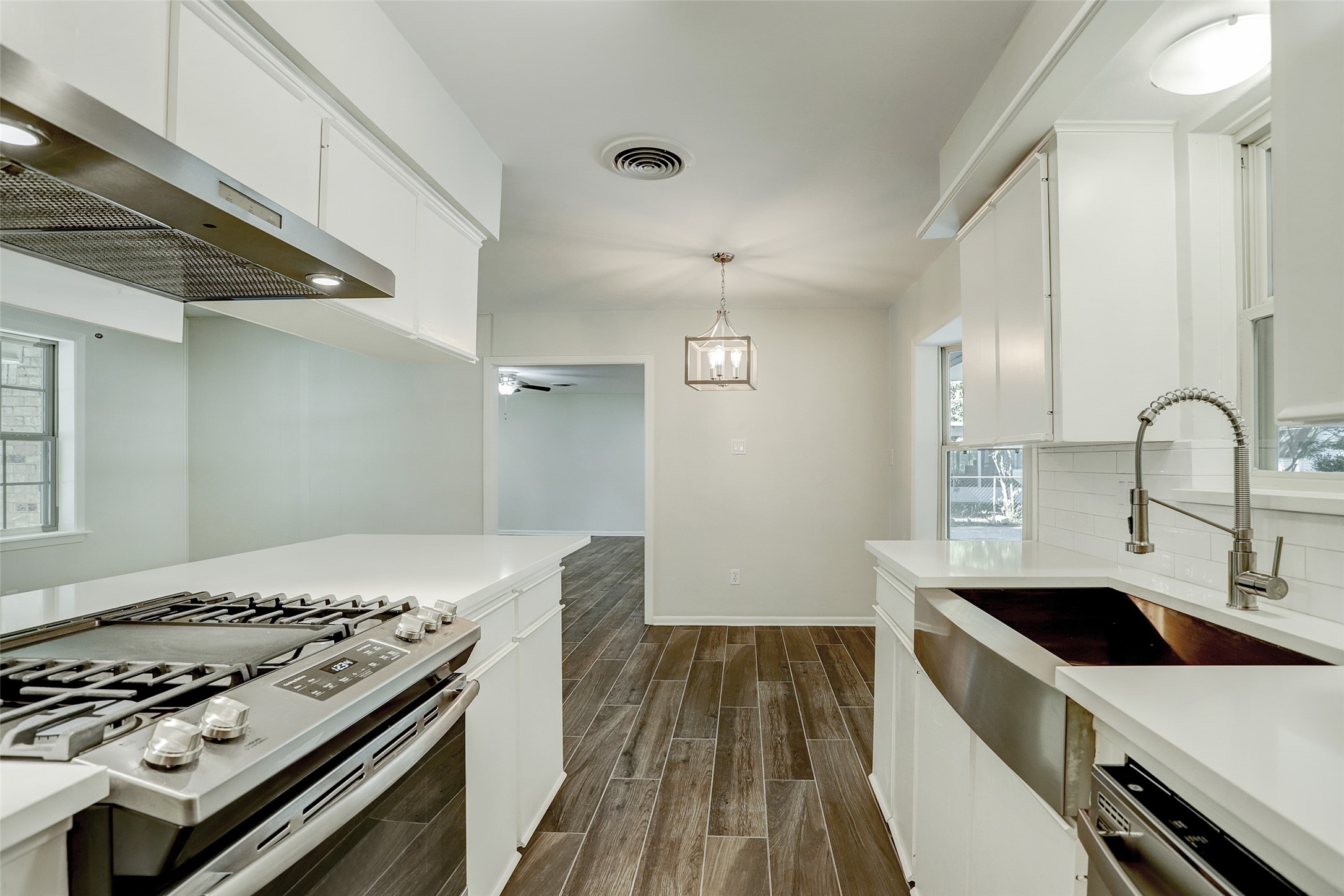 4134 Hill Oak Drive Property Photo 6