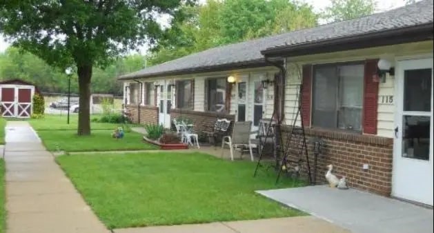 814 Gwynne St Property Photo 5