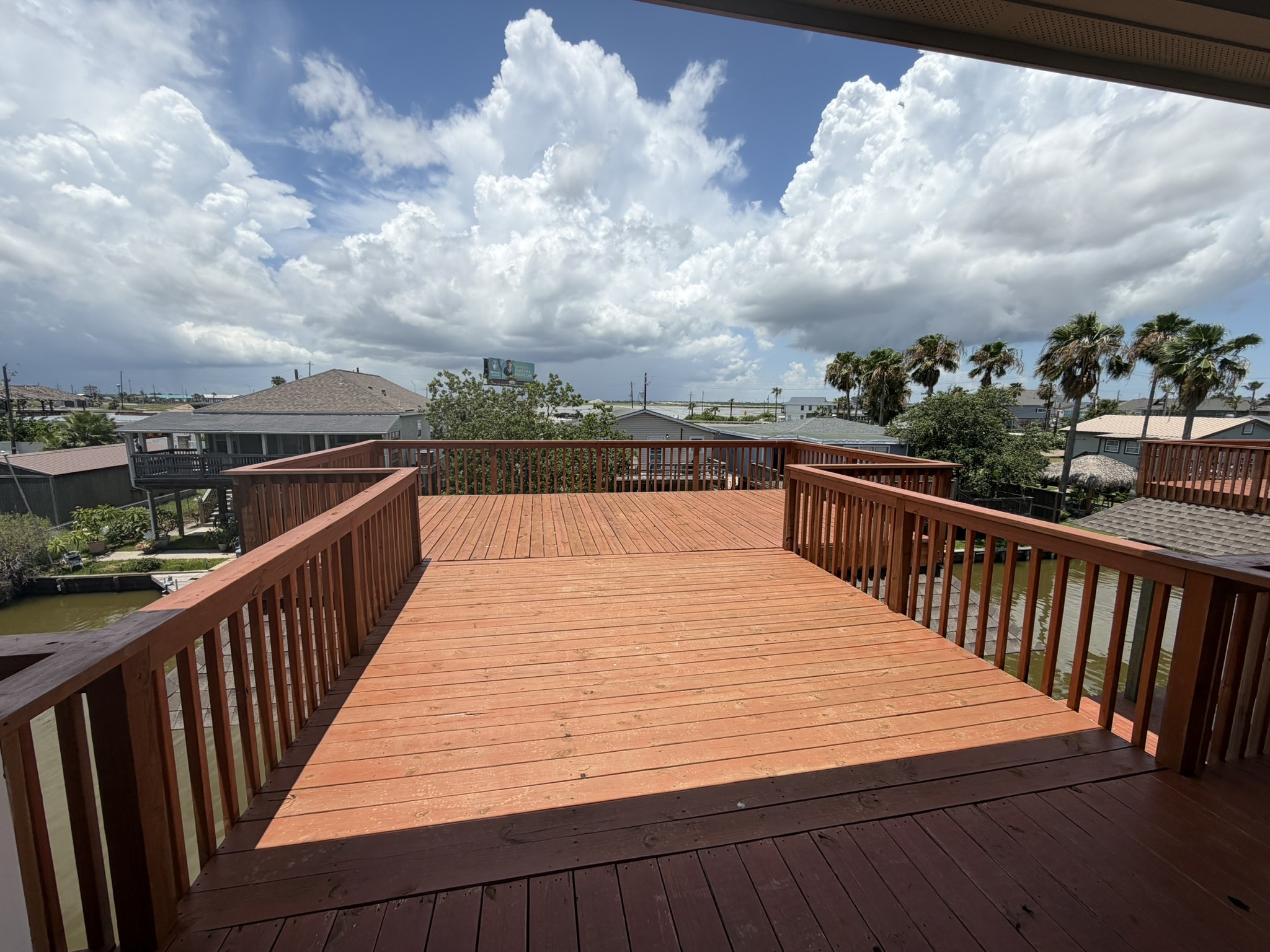 18 Edgewater Property Photo 28