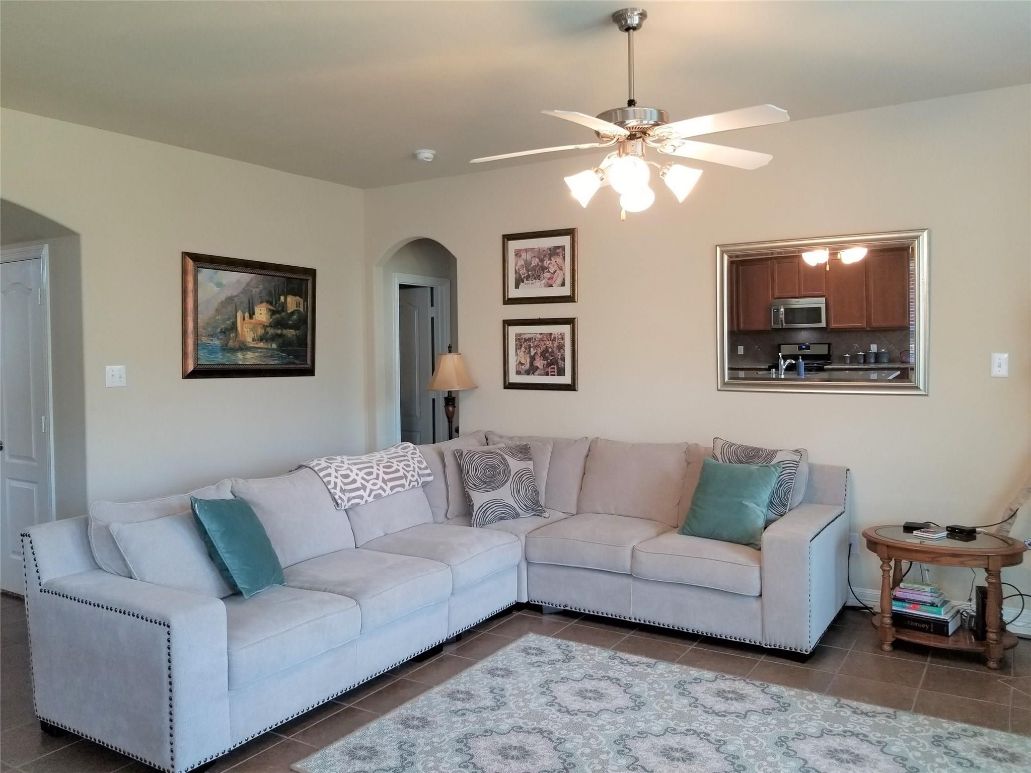 2566 Riverway Drive Property Photo 3