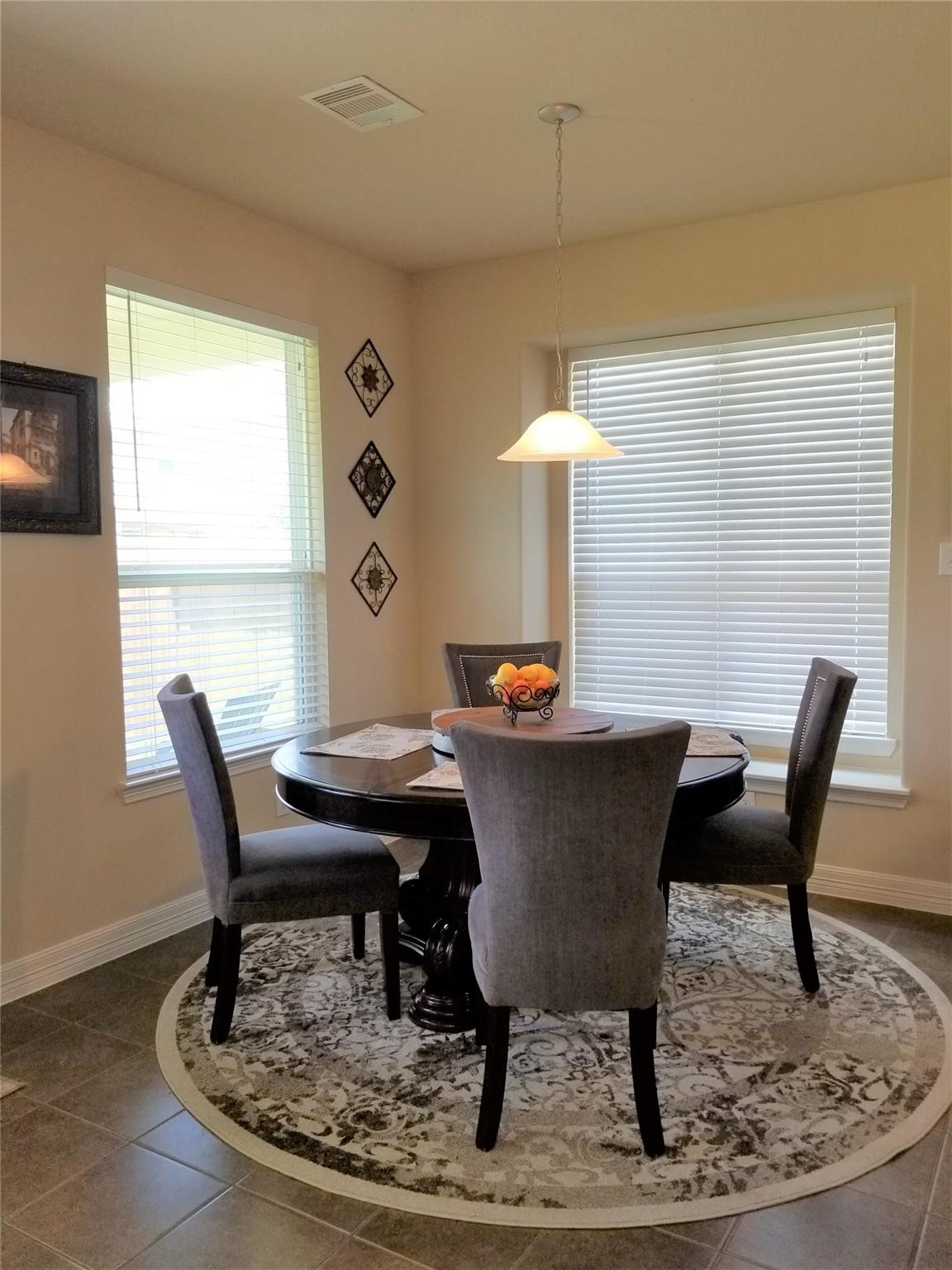 2566 Riverway Drive Property Photo 8