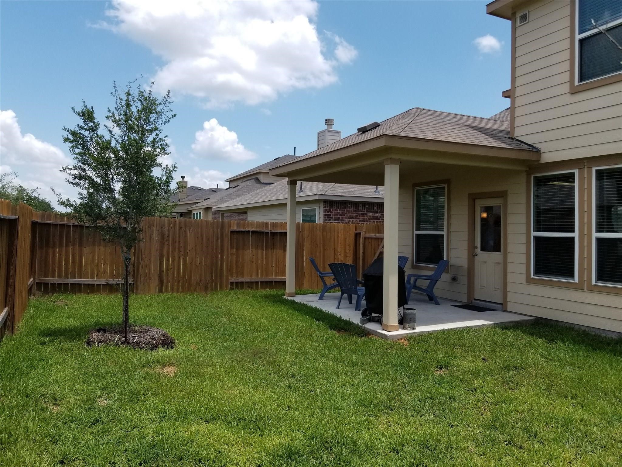 2566 Riverway Drive Property Photo 21