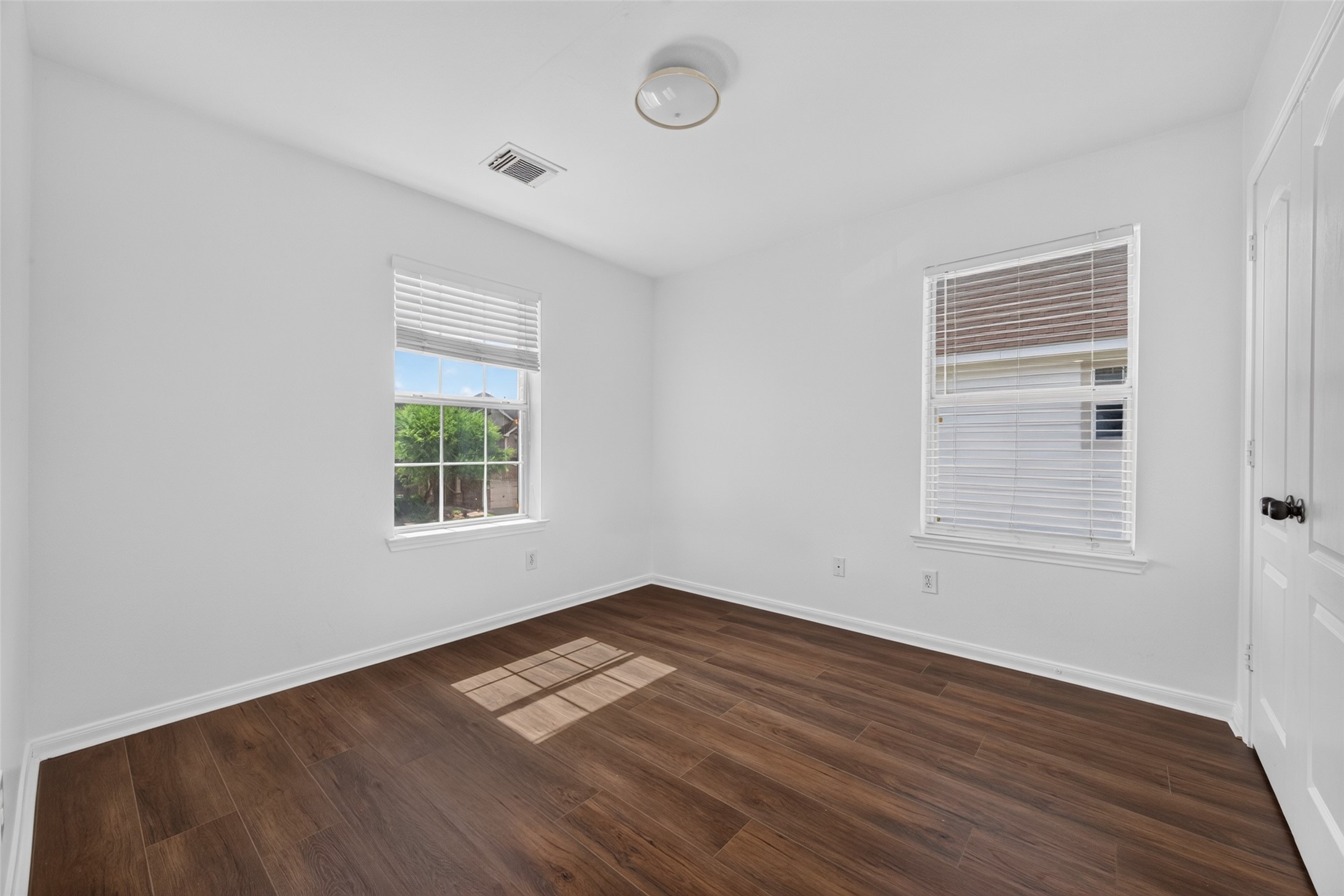 8126 Montague Manor Lane Property Photo 31