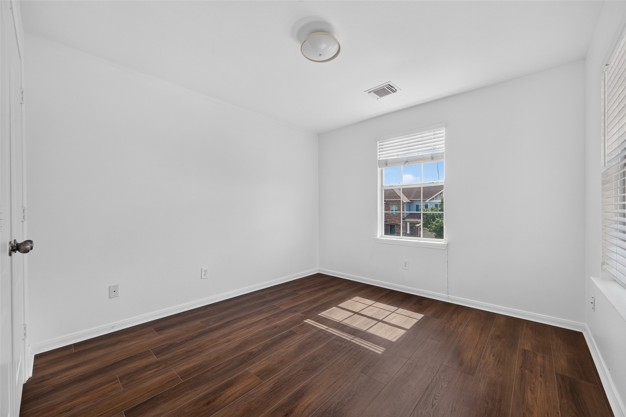 8126 Montague Manor Lane Property Photo 33
