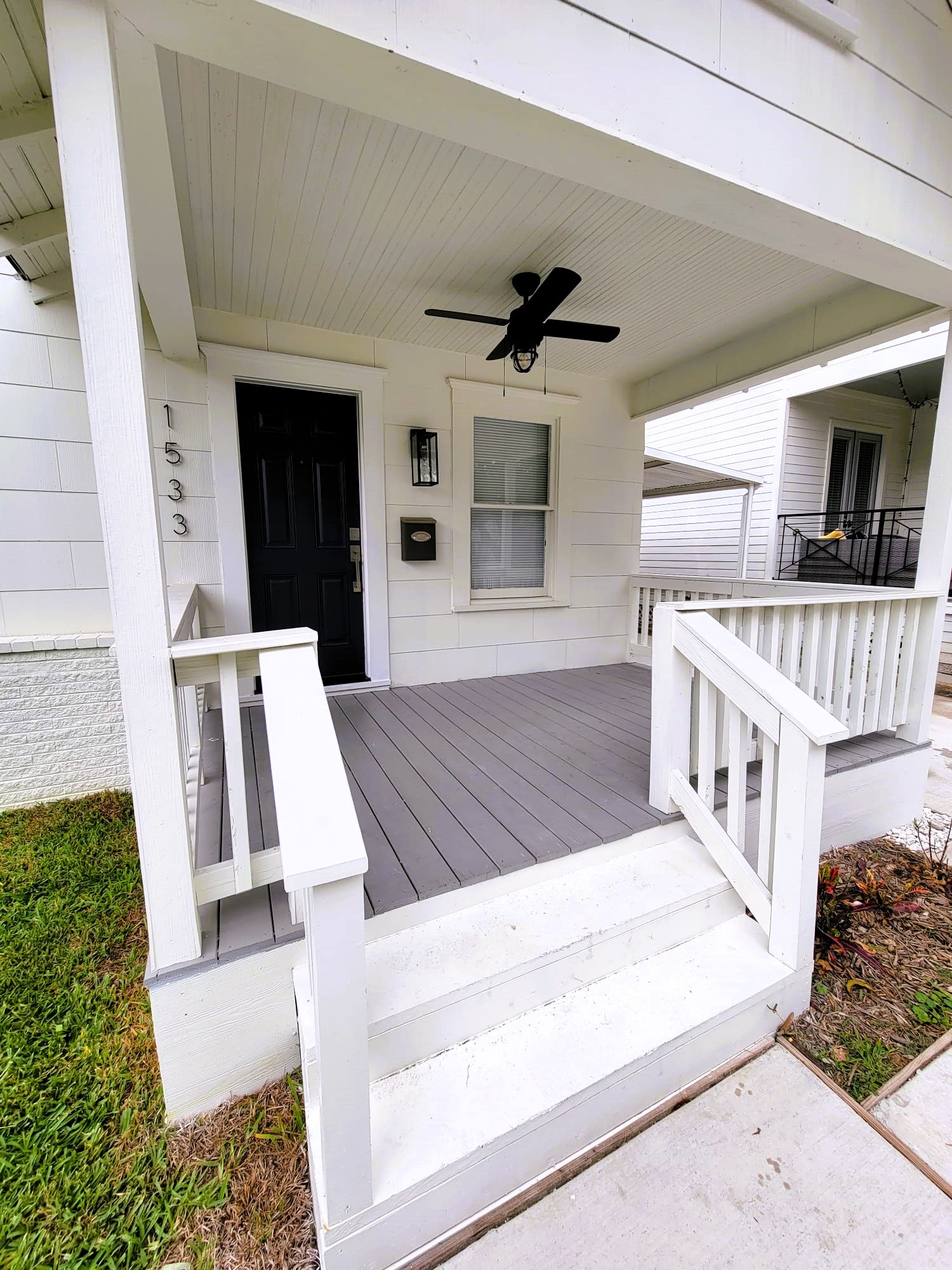 1533 Harvard Street Property Photo 3
