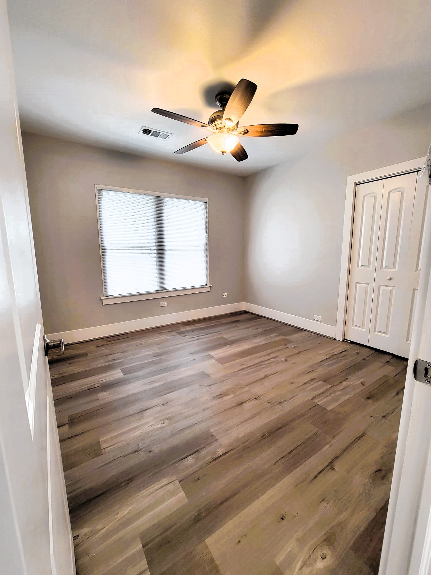 1533 Harvard Street Property Photo 15