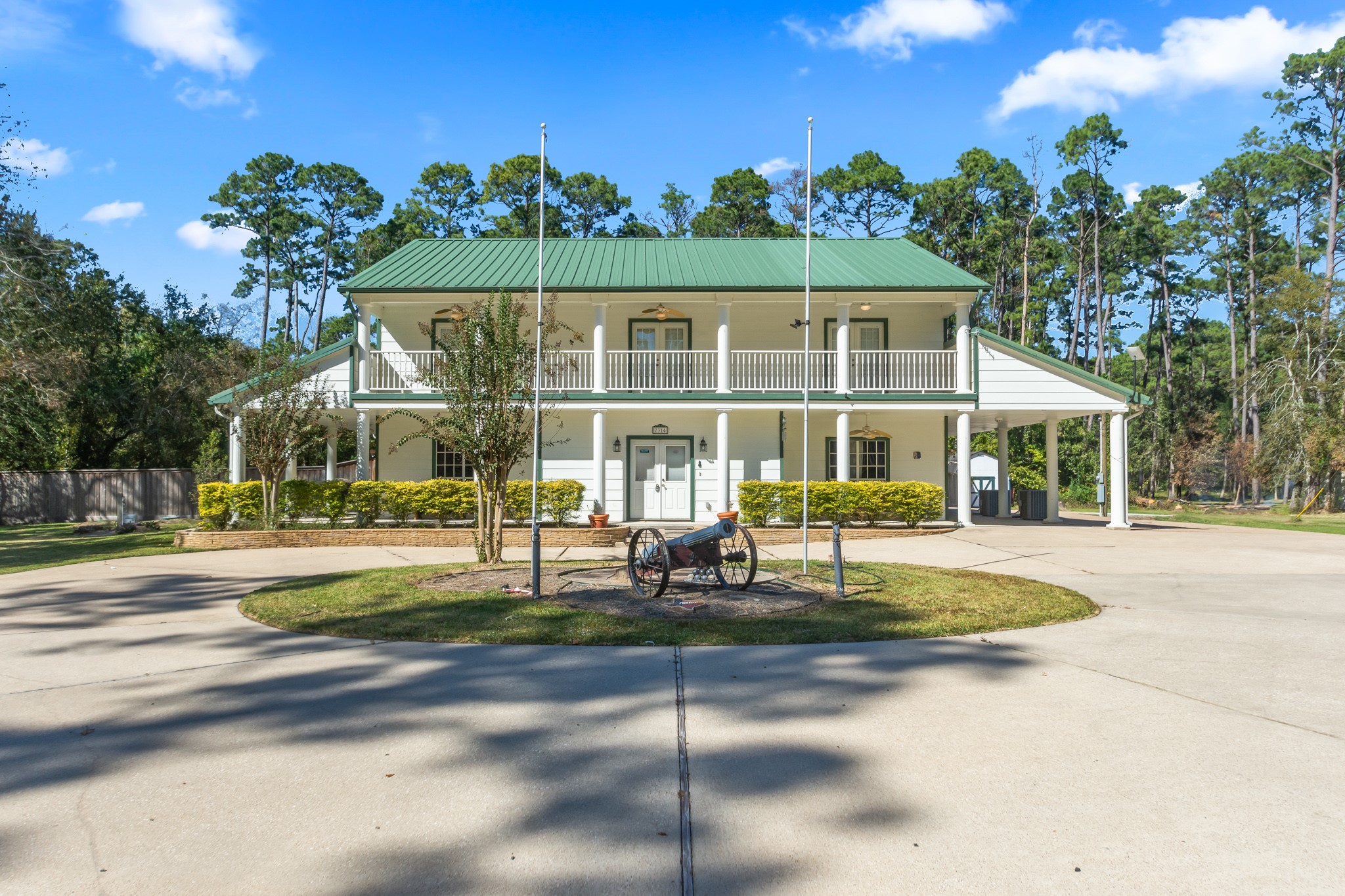 7316 Pine Drive