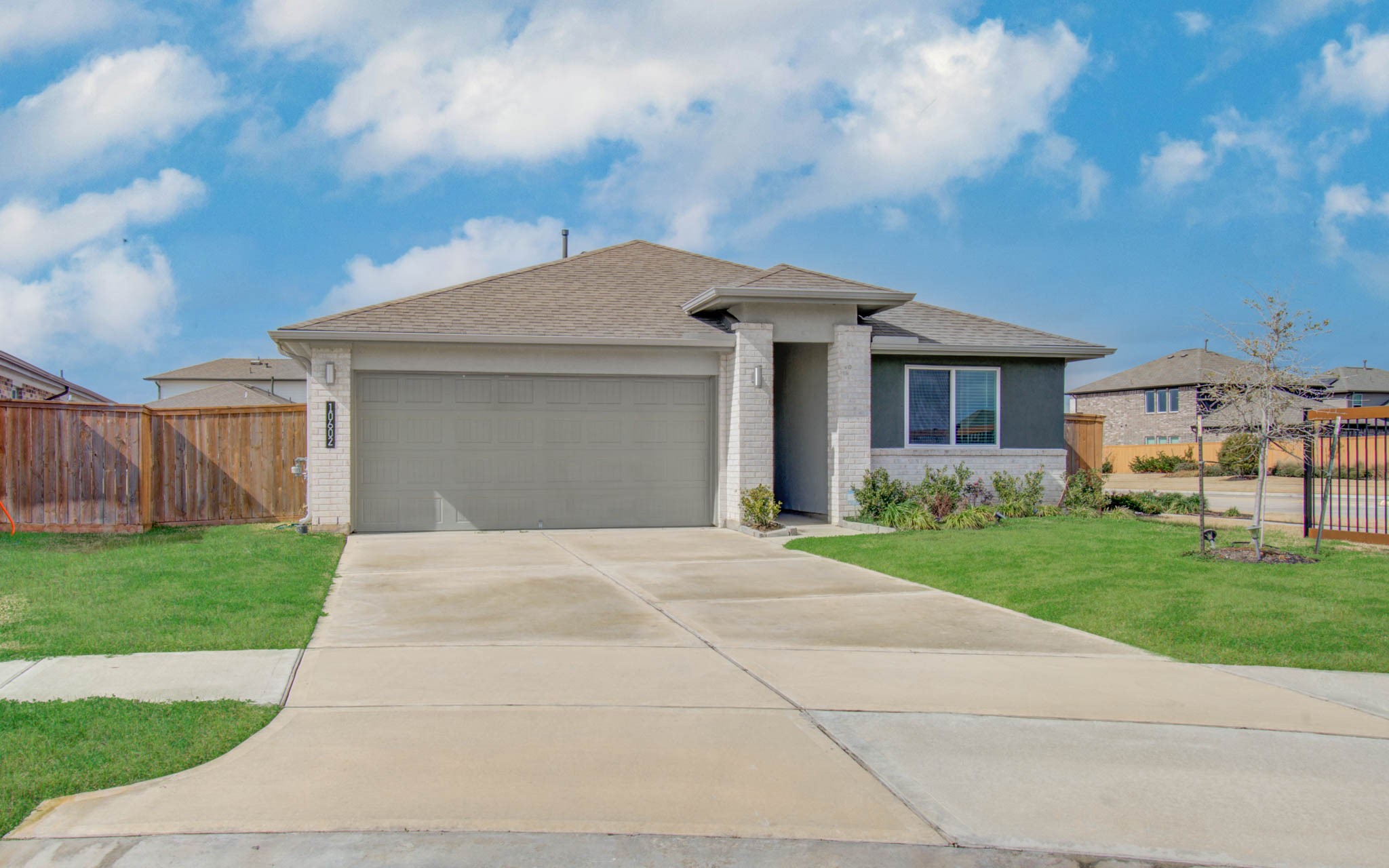 10602 Great Basin Drive Property Photo 2
