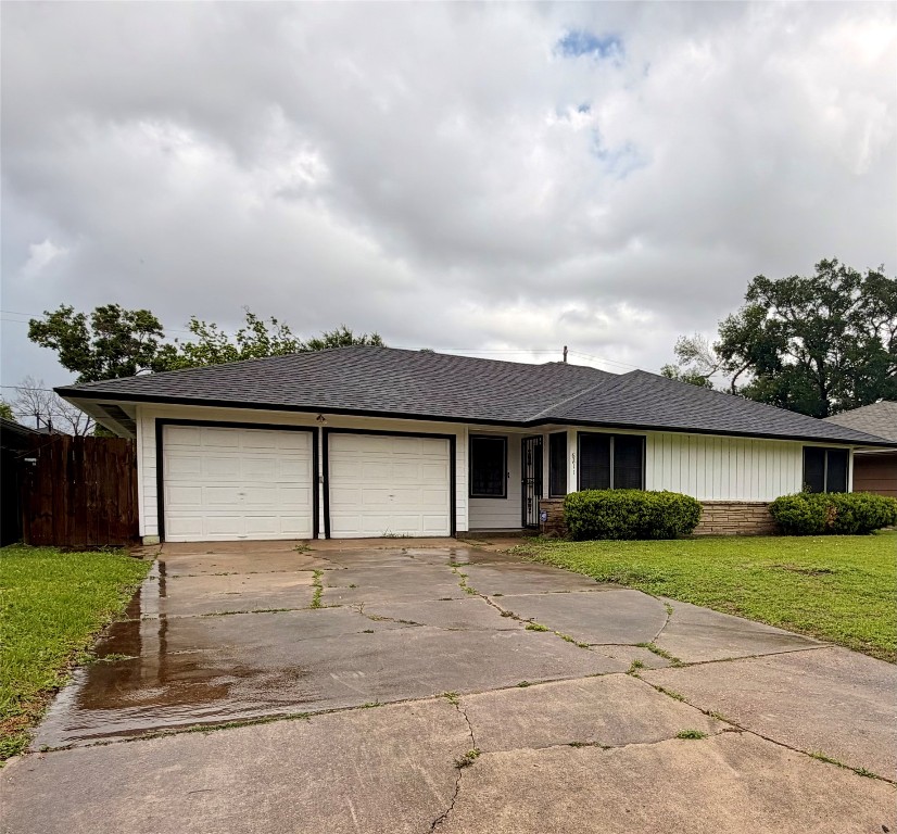 6211 Schevers Street Property Photo 1