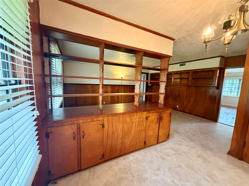 6211 Schevers Street Property Photo 20