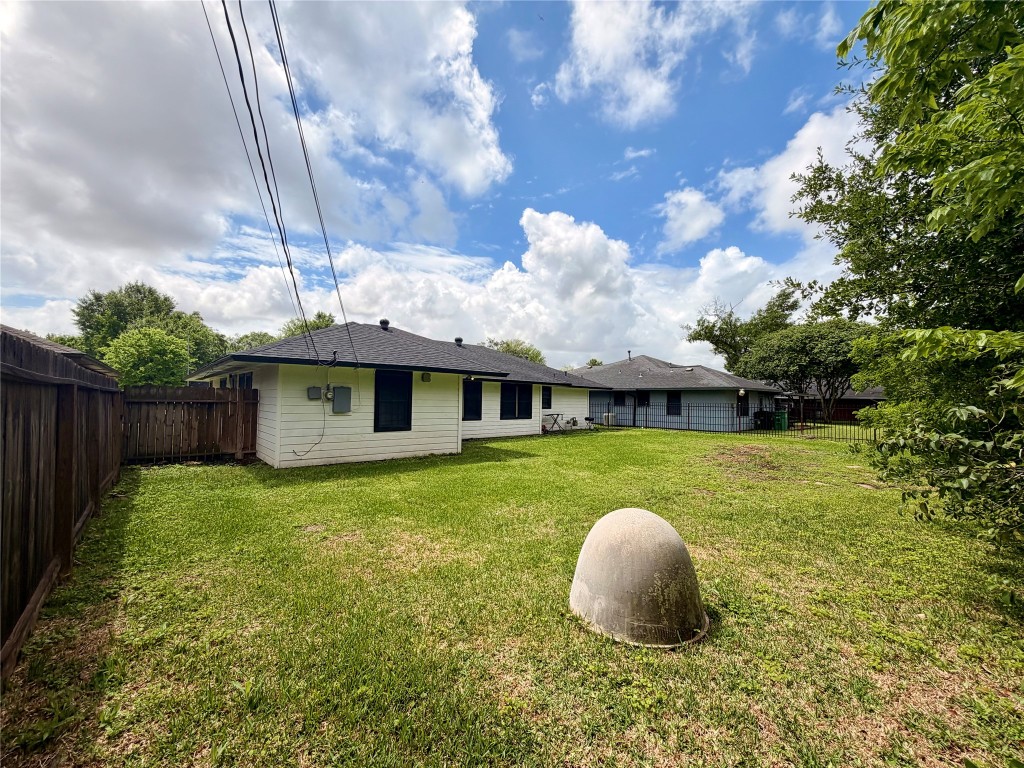 6211 Schevers Street Property Photo 27