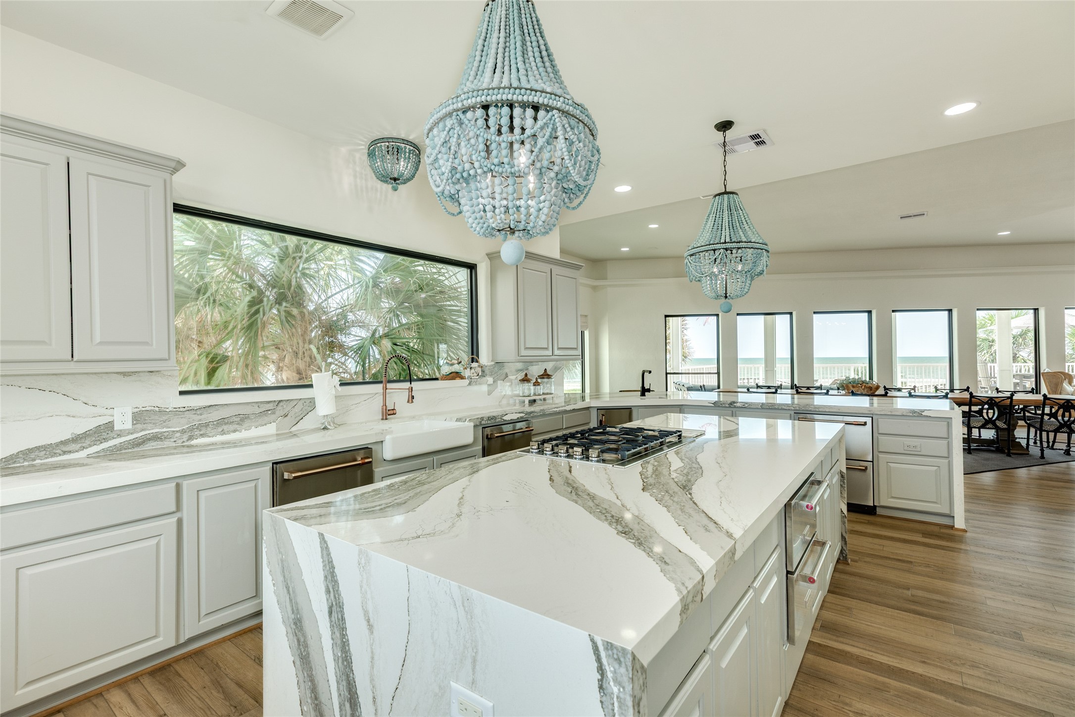 19219 Shores Drive Property Photo 18