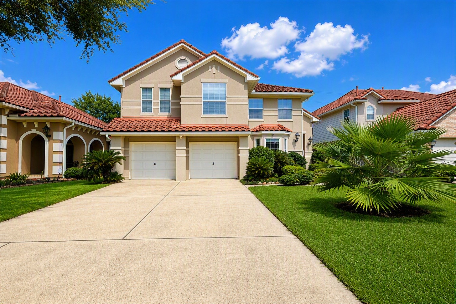 15 Oakmont Court Property Photo 1