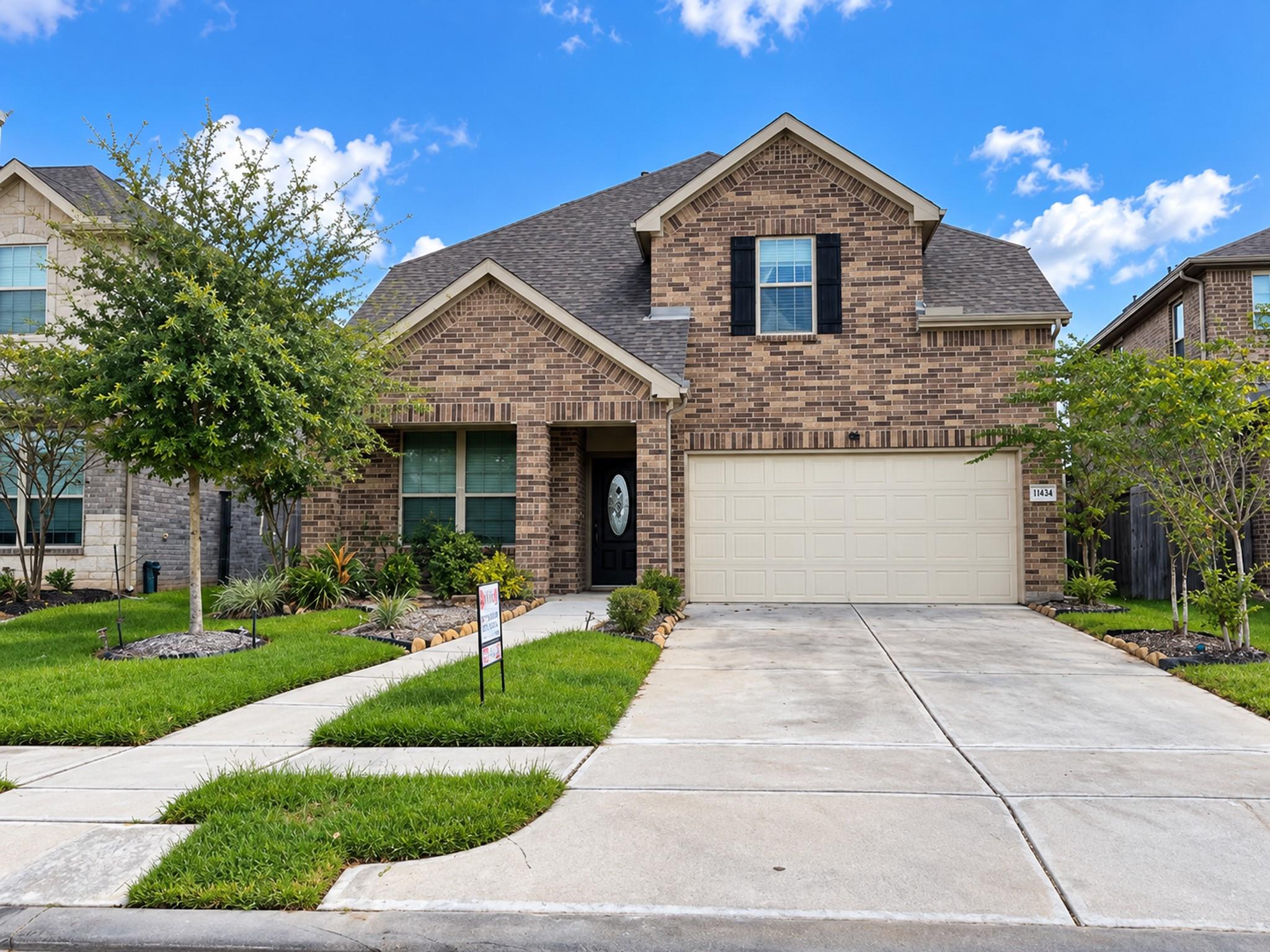 11434 Cypress Elm Court Property Photo 3