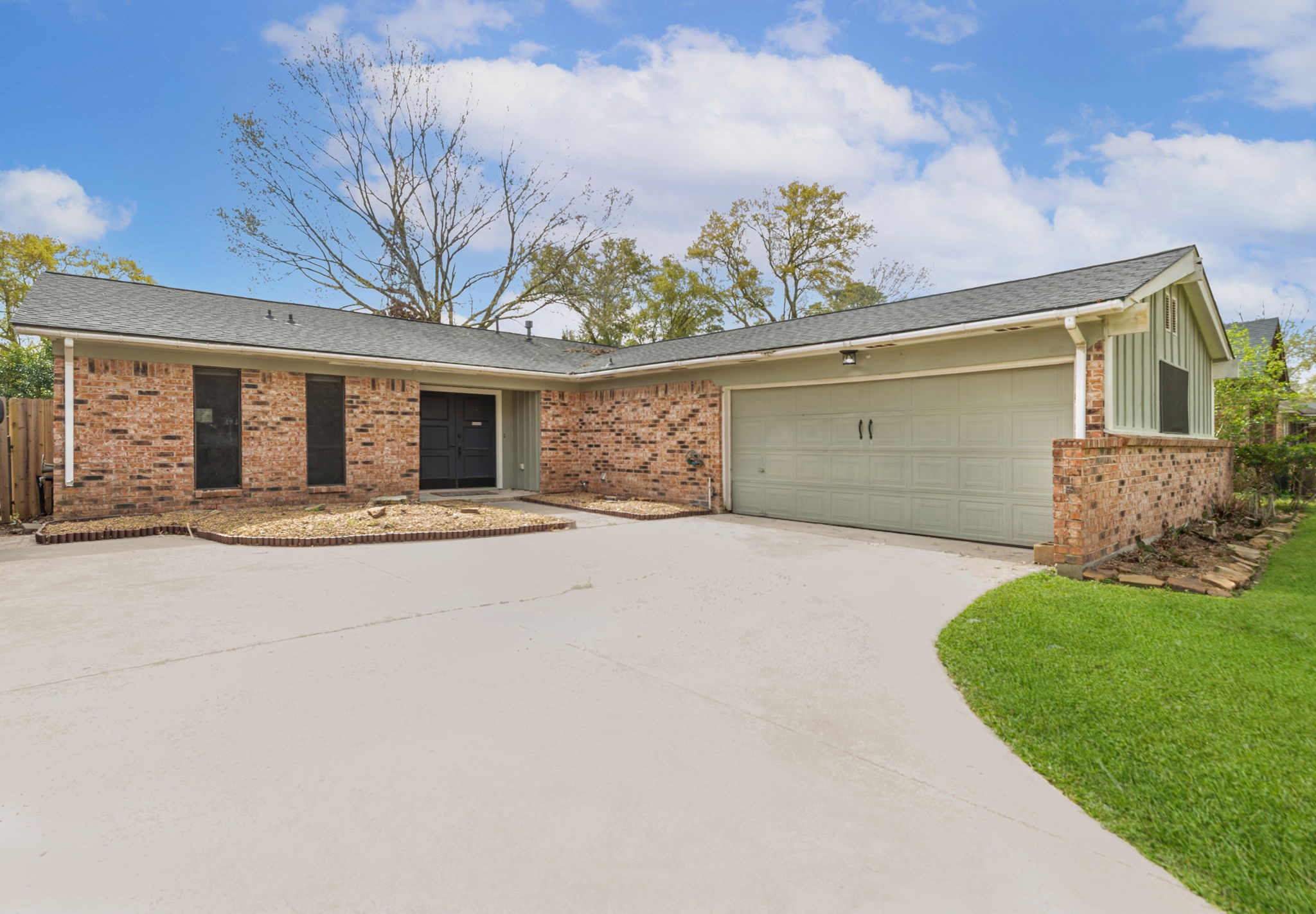 3910 Wintergreen Drive Property Photo 1