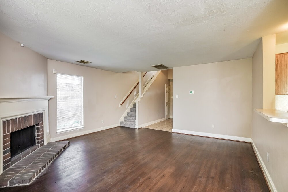 8710 High Mountain Drive Property Photo 6