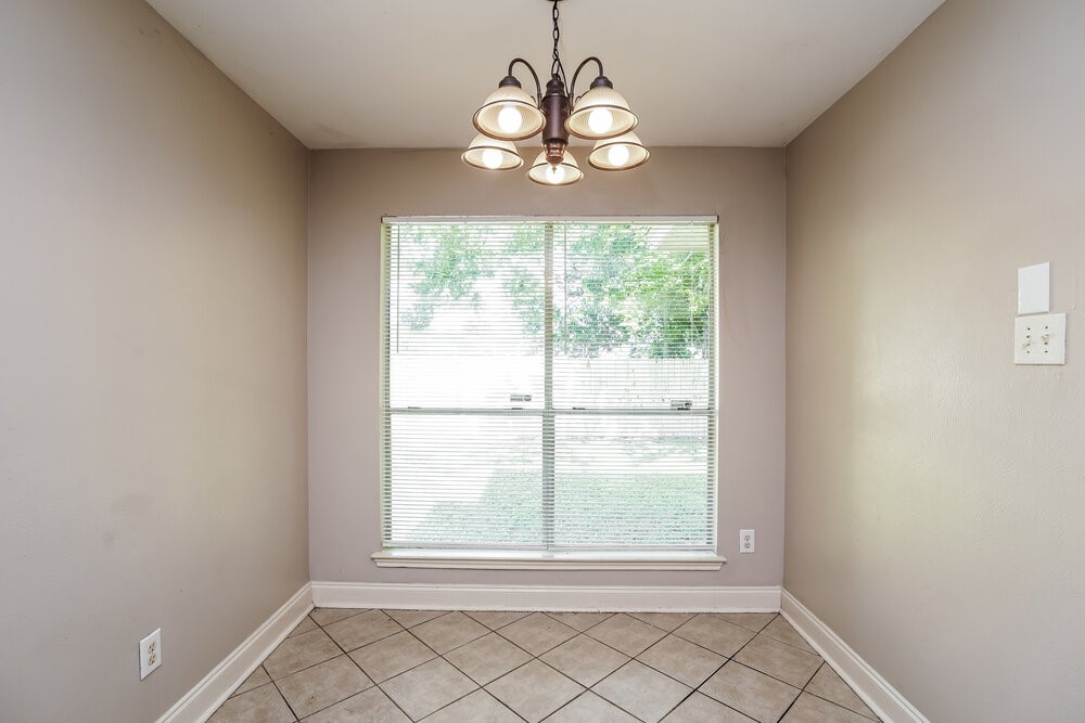 8710 High Mountain Drive Property Photo 8