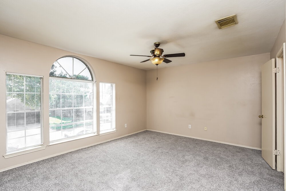 8710 High Mountain Drive Property Photo 11