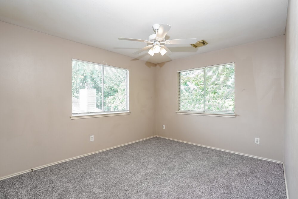 8710 High Mountain Drive Property Photo 13