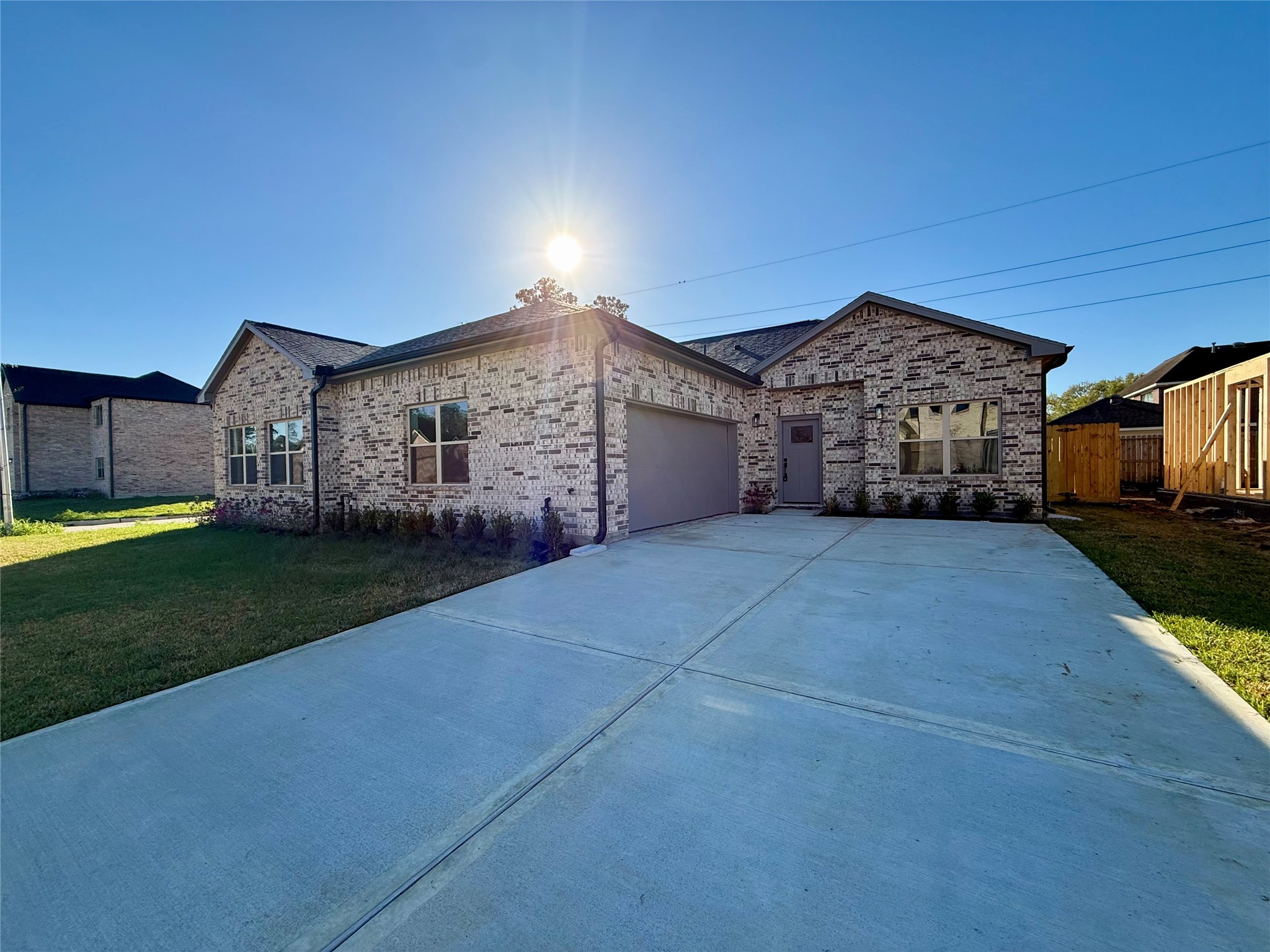 2607 Liguria Ln Property Photo 2