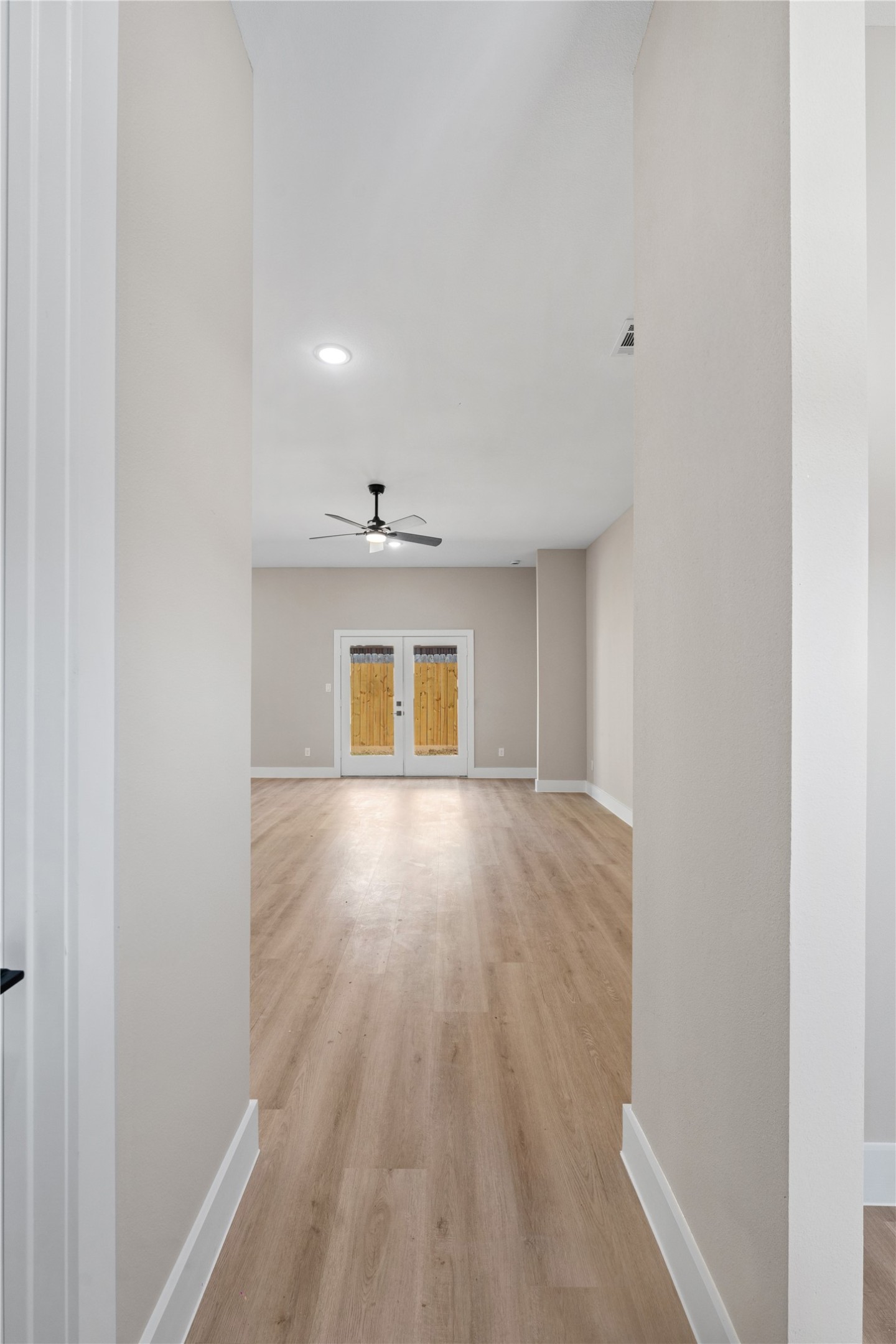 2607 Liguria Ln Property Photo 4