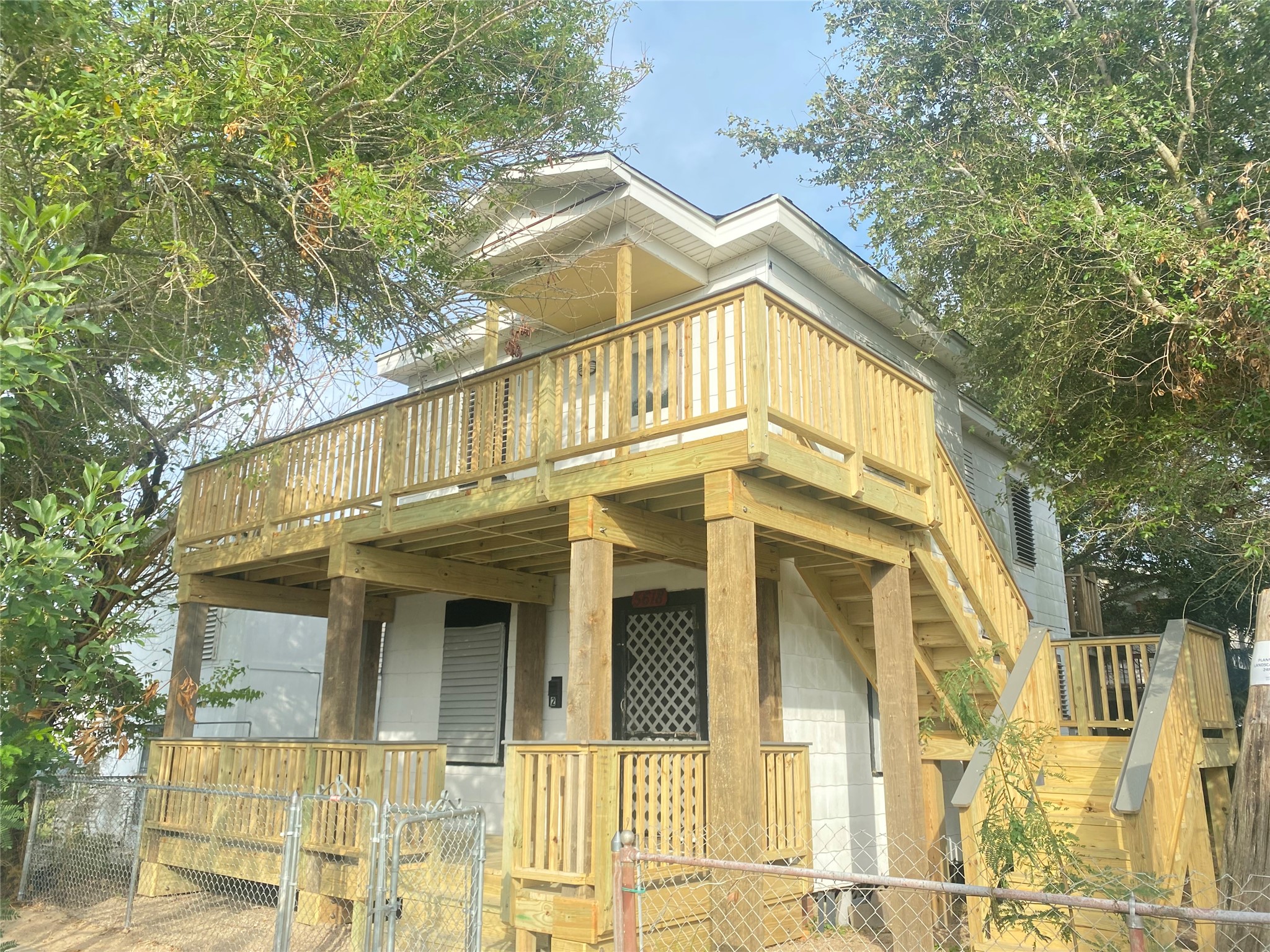 5618 Avenue L Up Property Photo 1