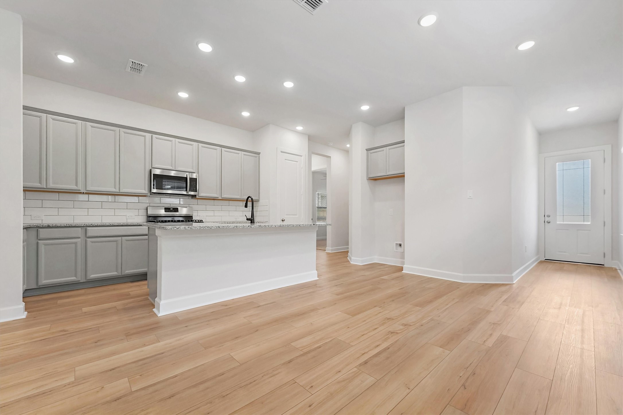 10518 William Park Drive Property Photo 3