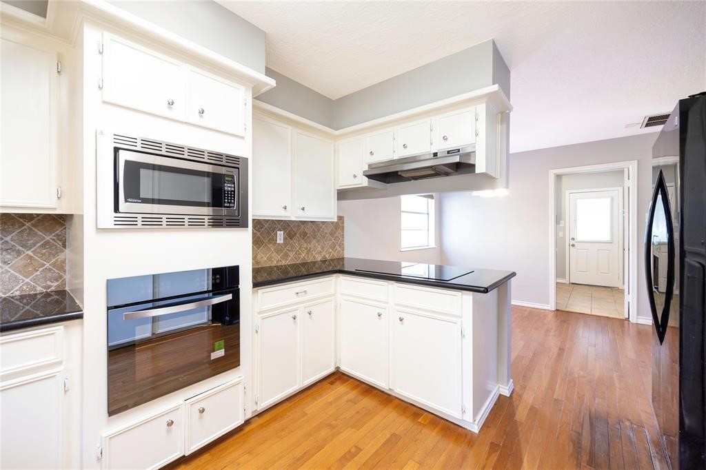 8323 Forest Ridge Road Property Photo 4