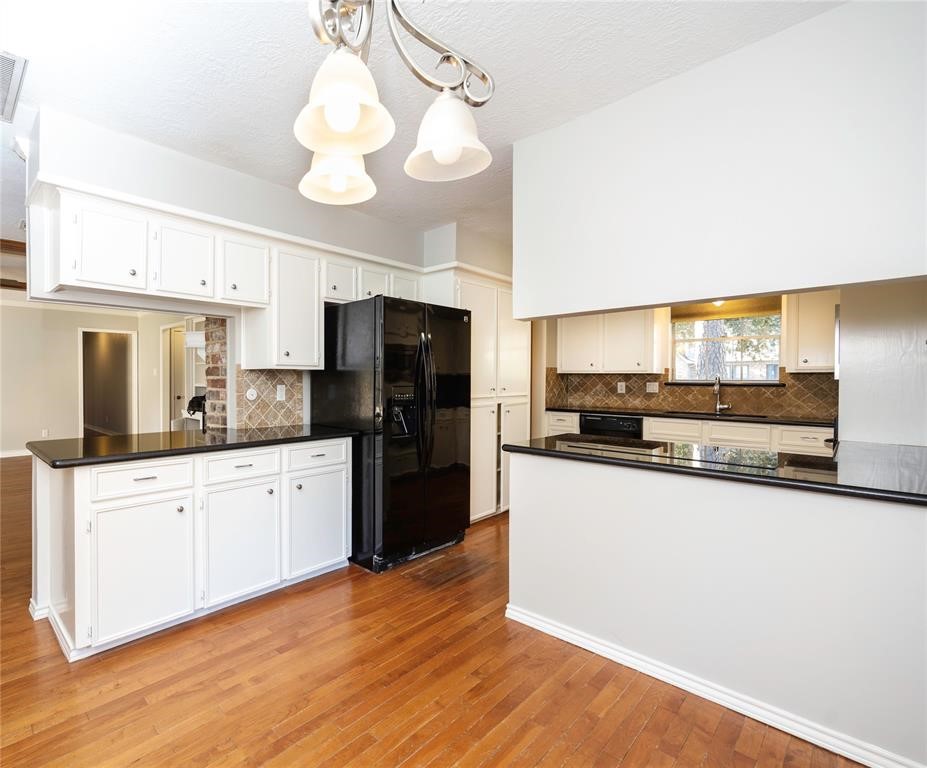 8323 Forest Ridge Road Property Photo 5