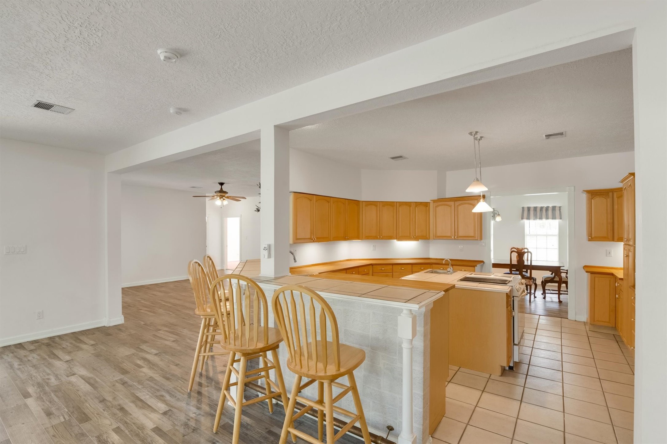 22210 Timber Ridge Drive Property Photo 11