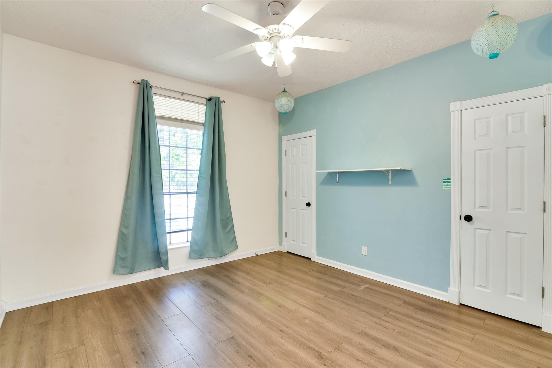 22210 Timber Ridge Drive Property Photo 18