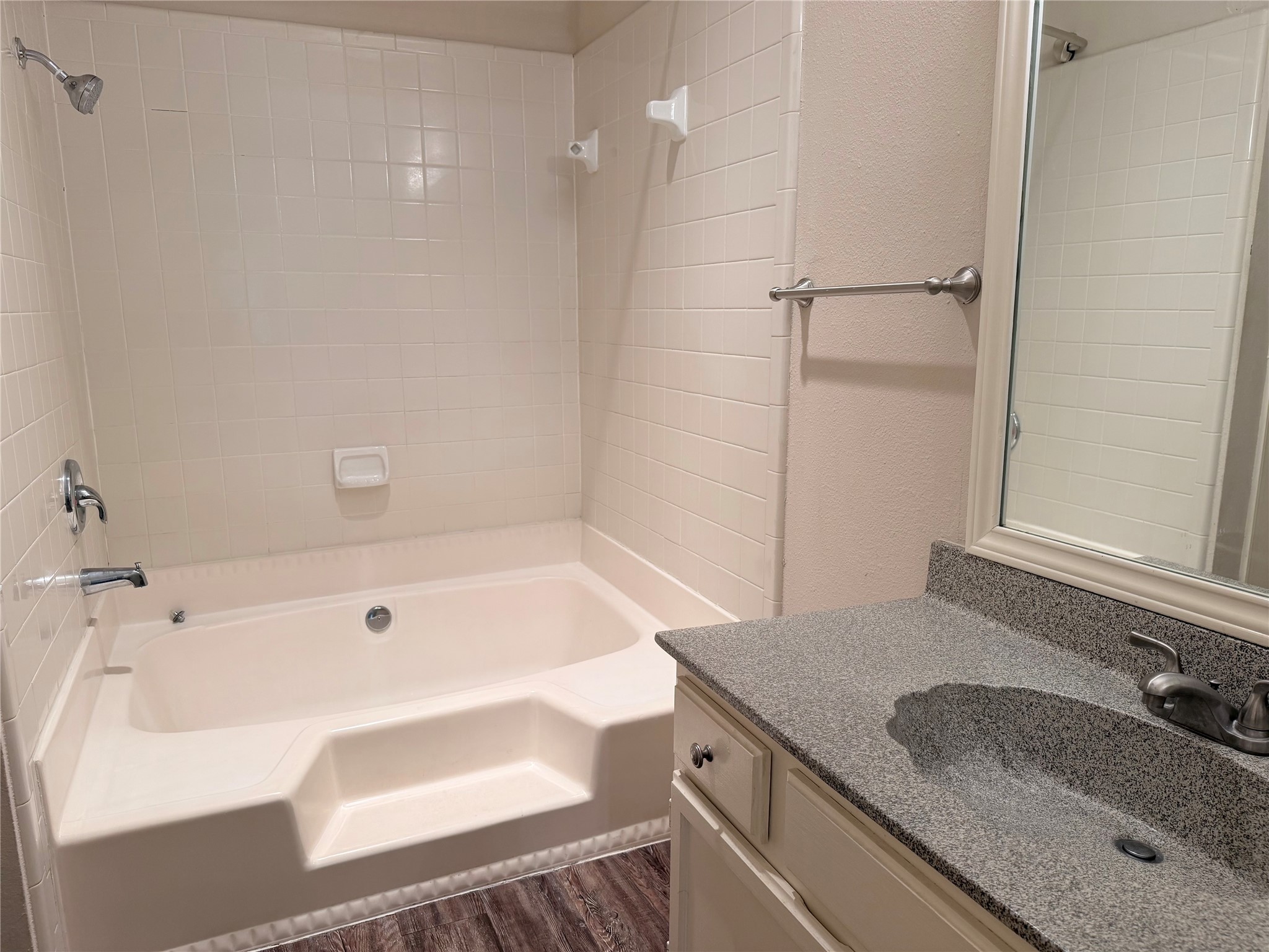 17629 Red Oak Drive 7629 Property Photo 10