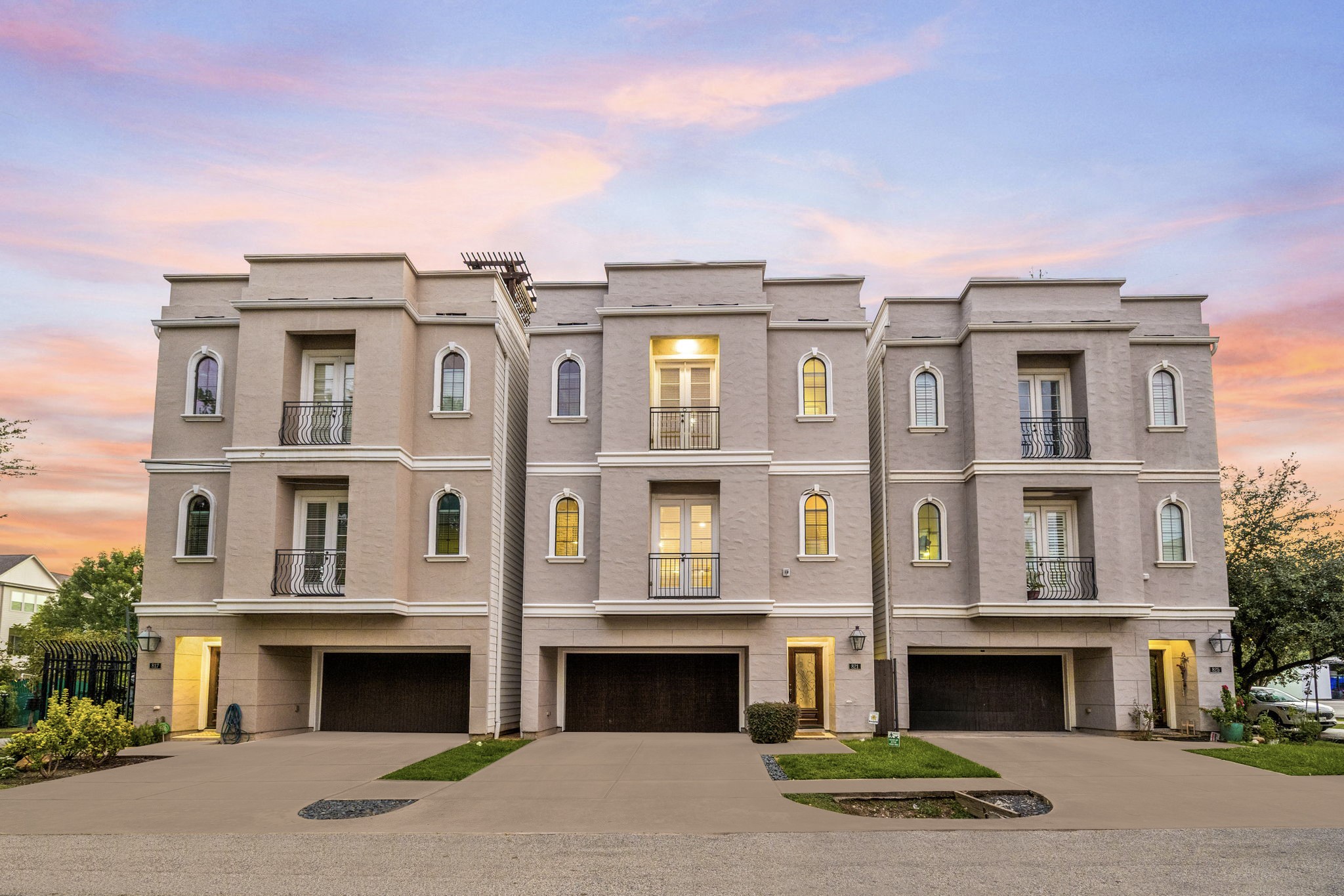 821 Lester Street Property Photo 1