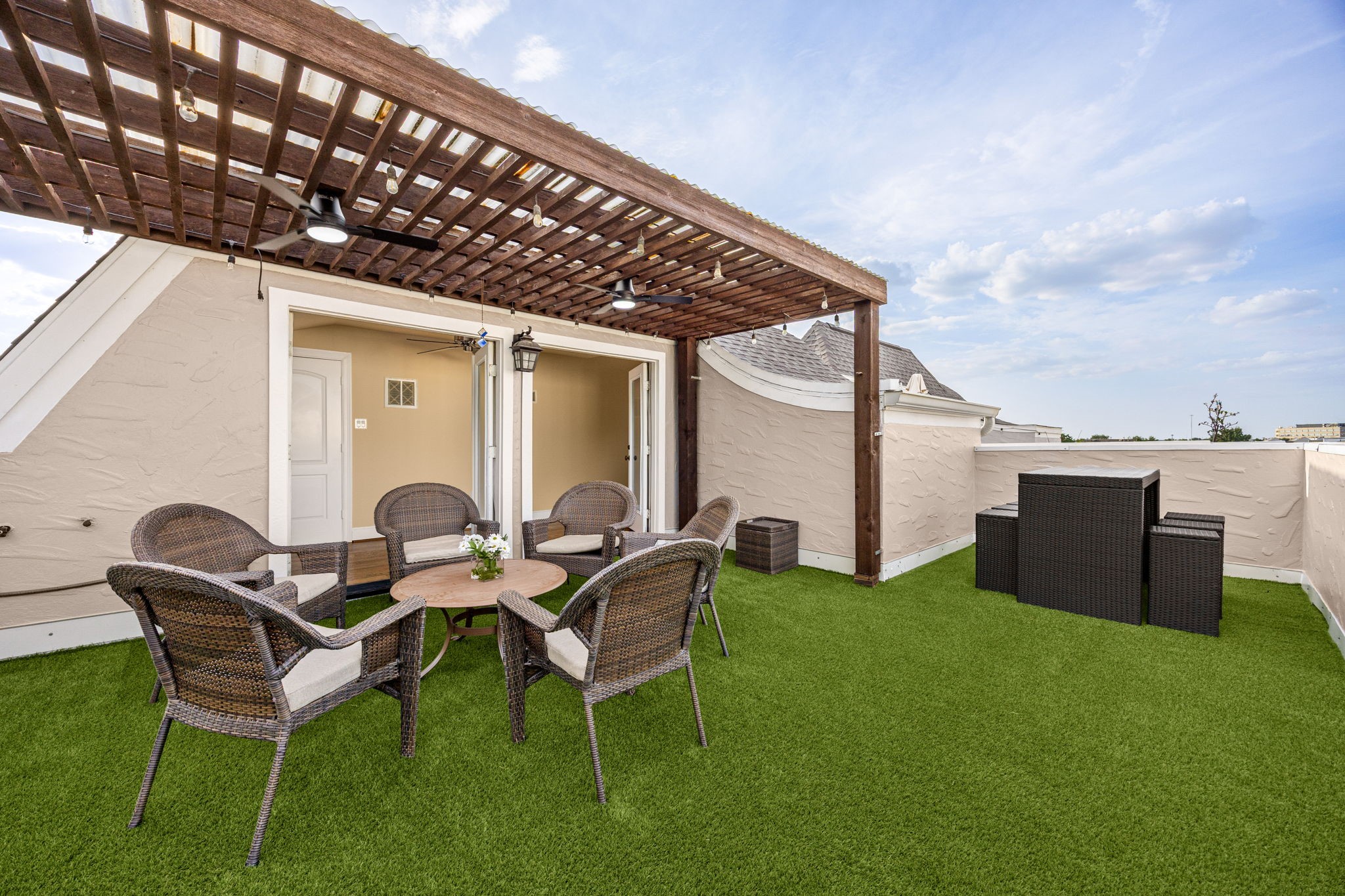 821 Lester Street Property Photo 29