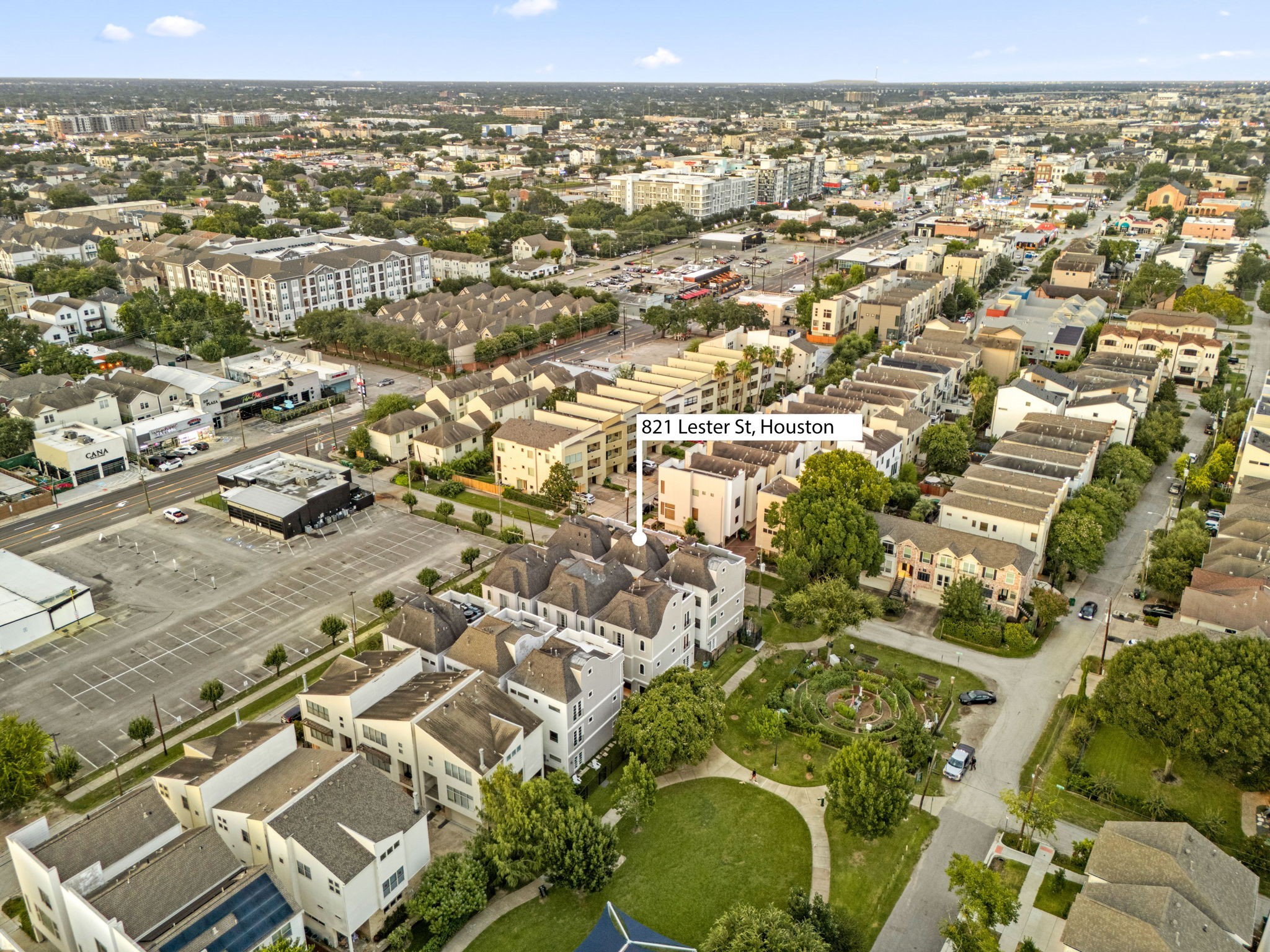 821 Lester Street Property Photo 32