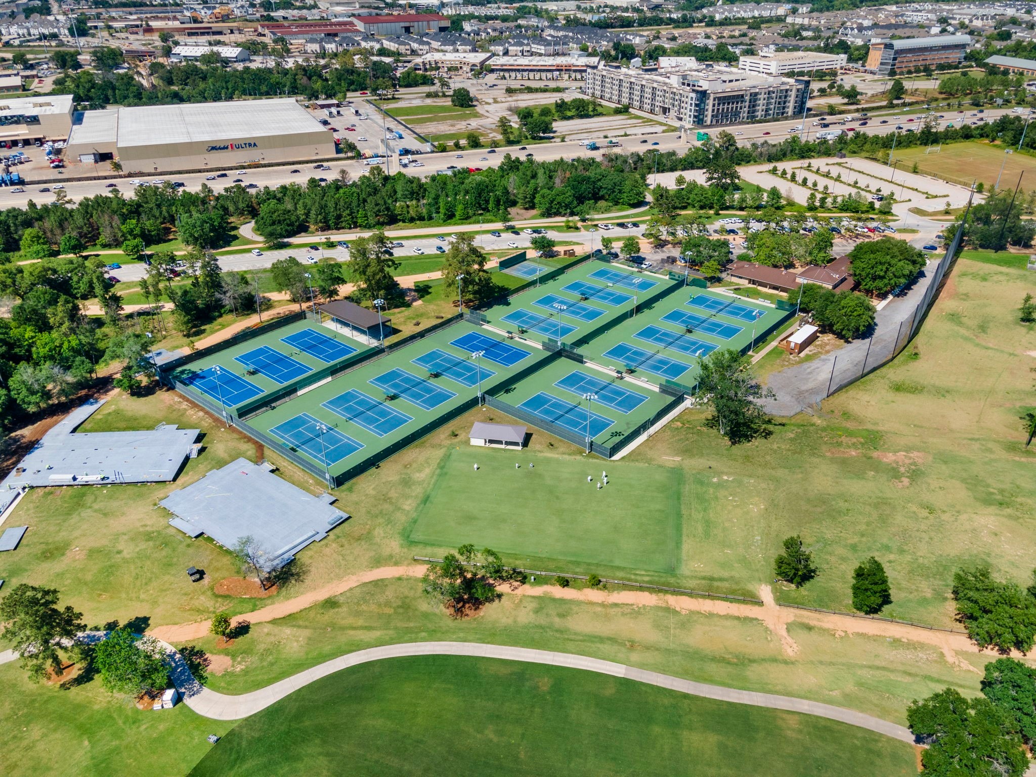 821 Lester Street Property Photo 34