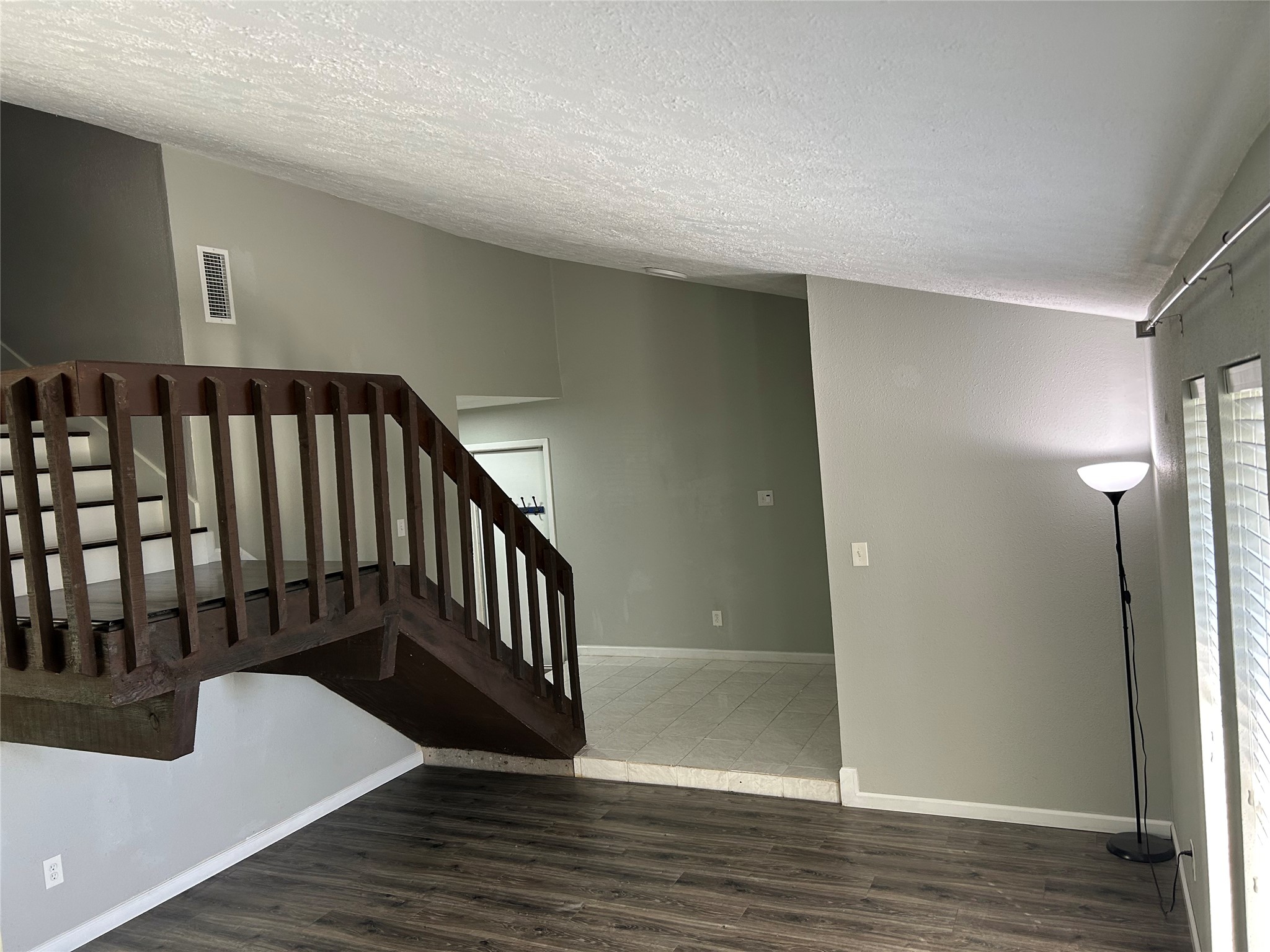 8523 Riverside Walk Lane Property Photo 5