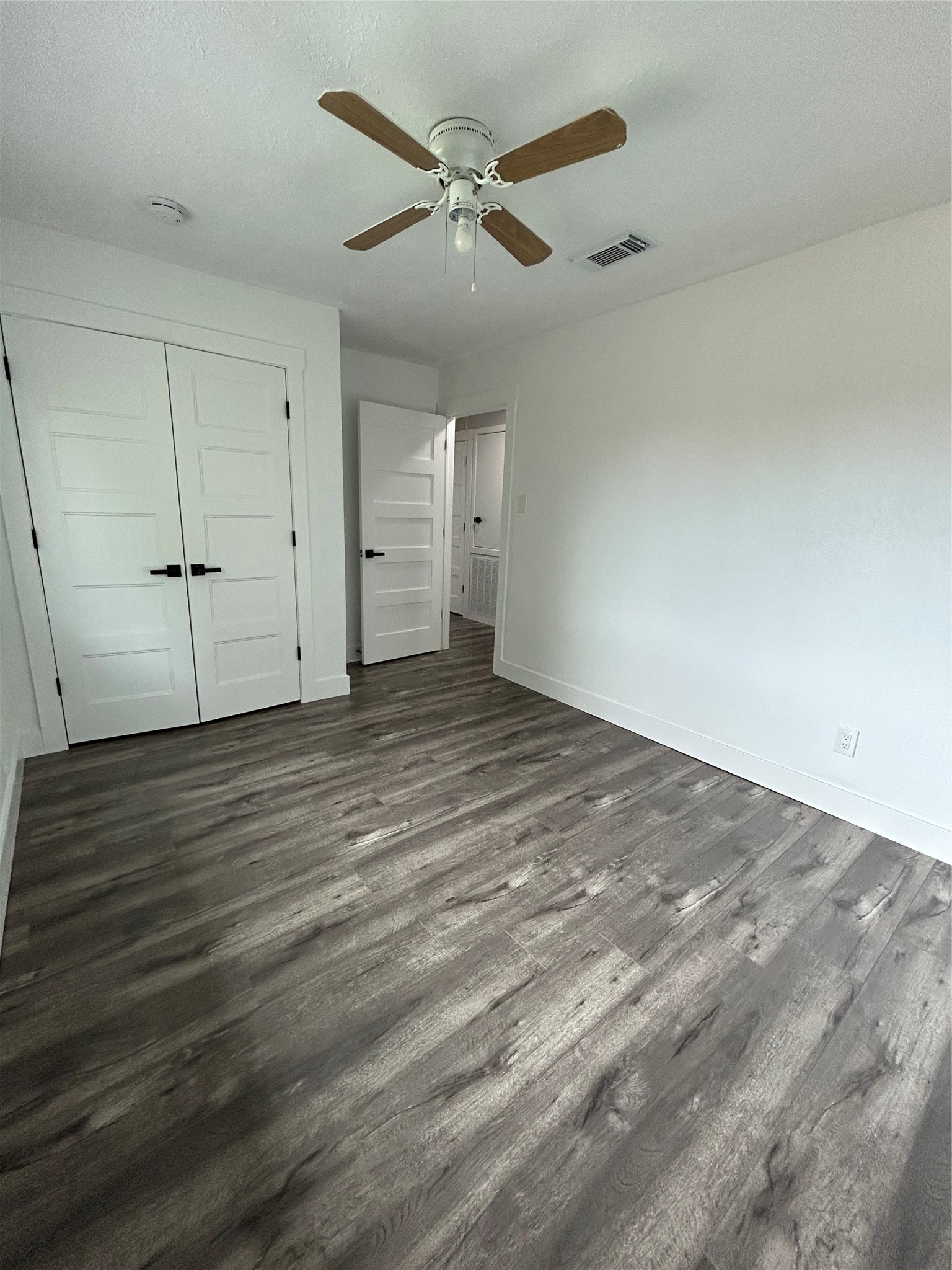 8523 Riverside Walk Lane Property Photo 14