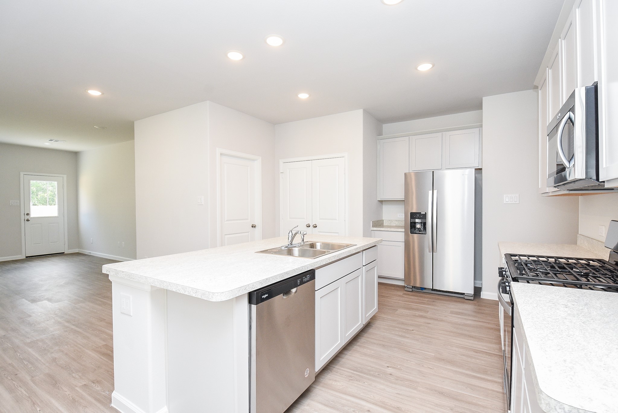 16493 Moss Lane Property Photo 3