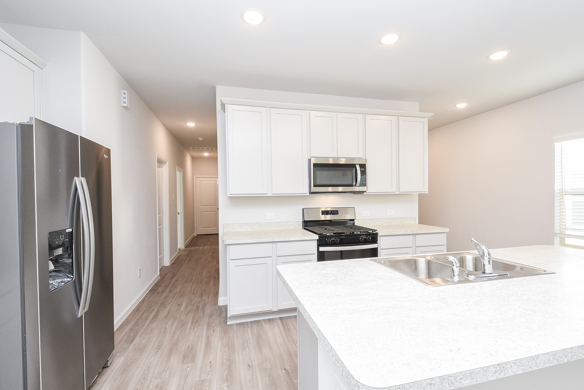 16493 Moss Lane Property Photo 4