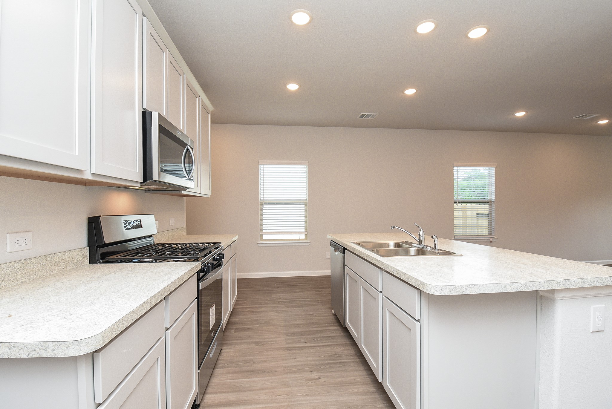 16493 Moss Lane Property Photo 7