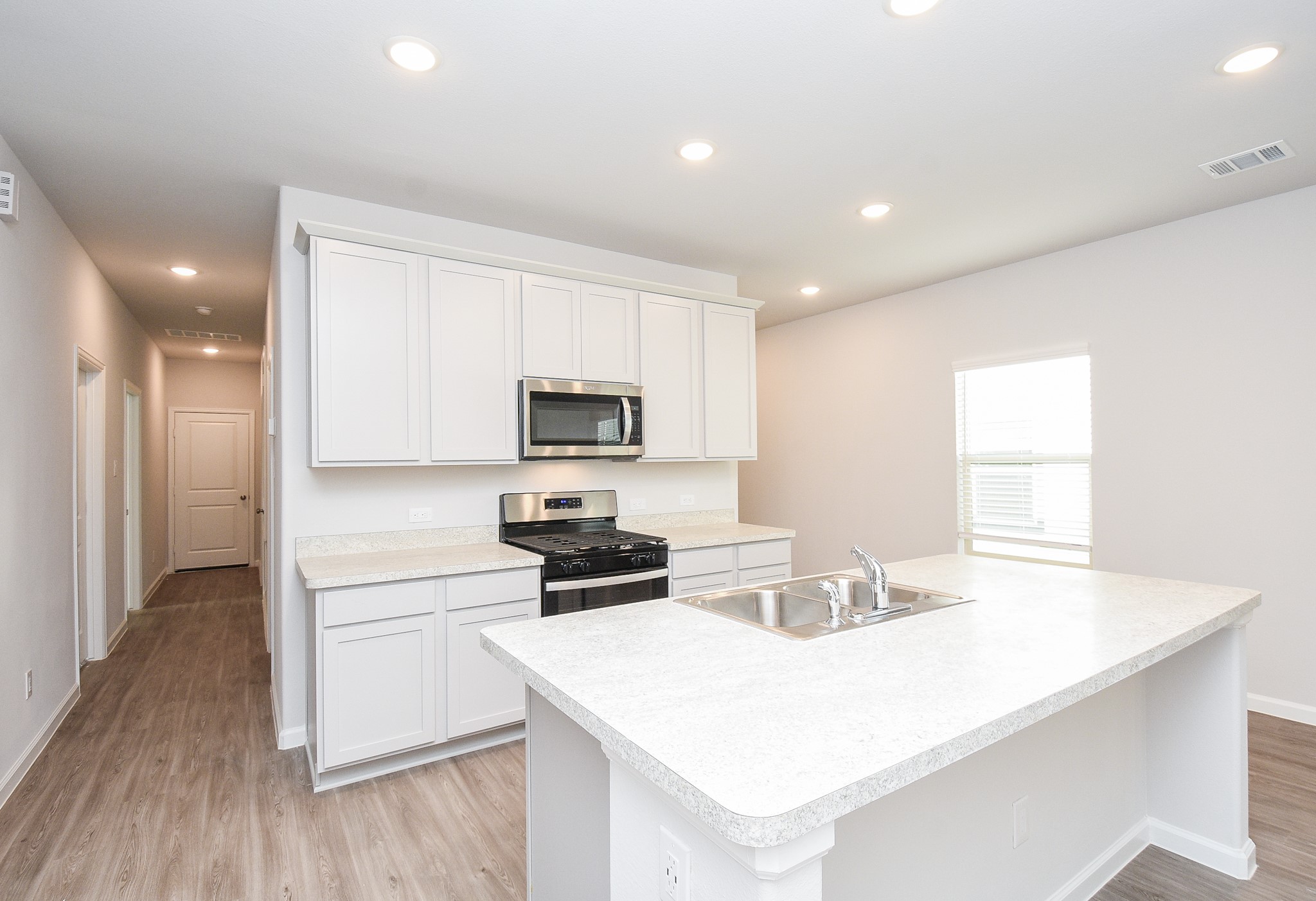 16493 Moss Lane Property Photo 9