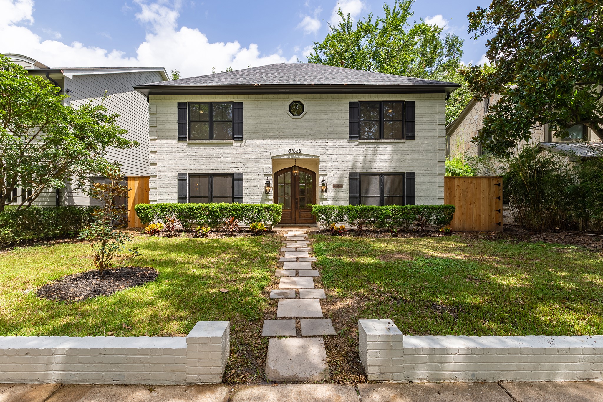 2222 Quenby Street Property Photo 1