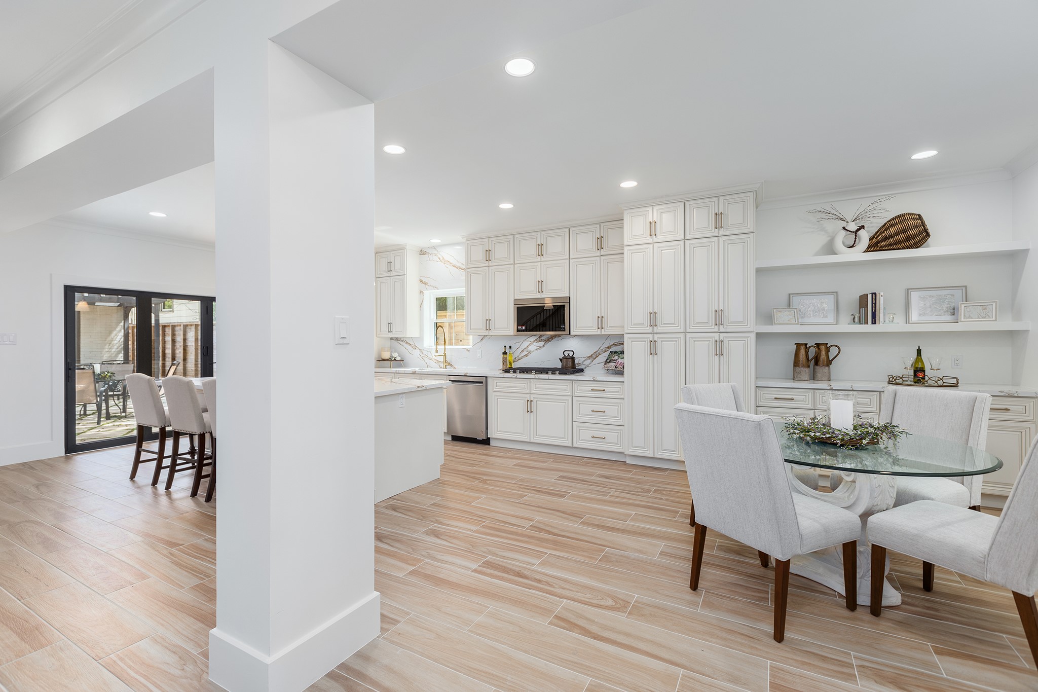 2222 Quenby Street Property Photo 6