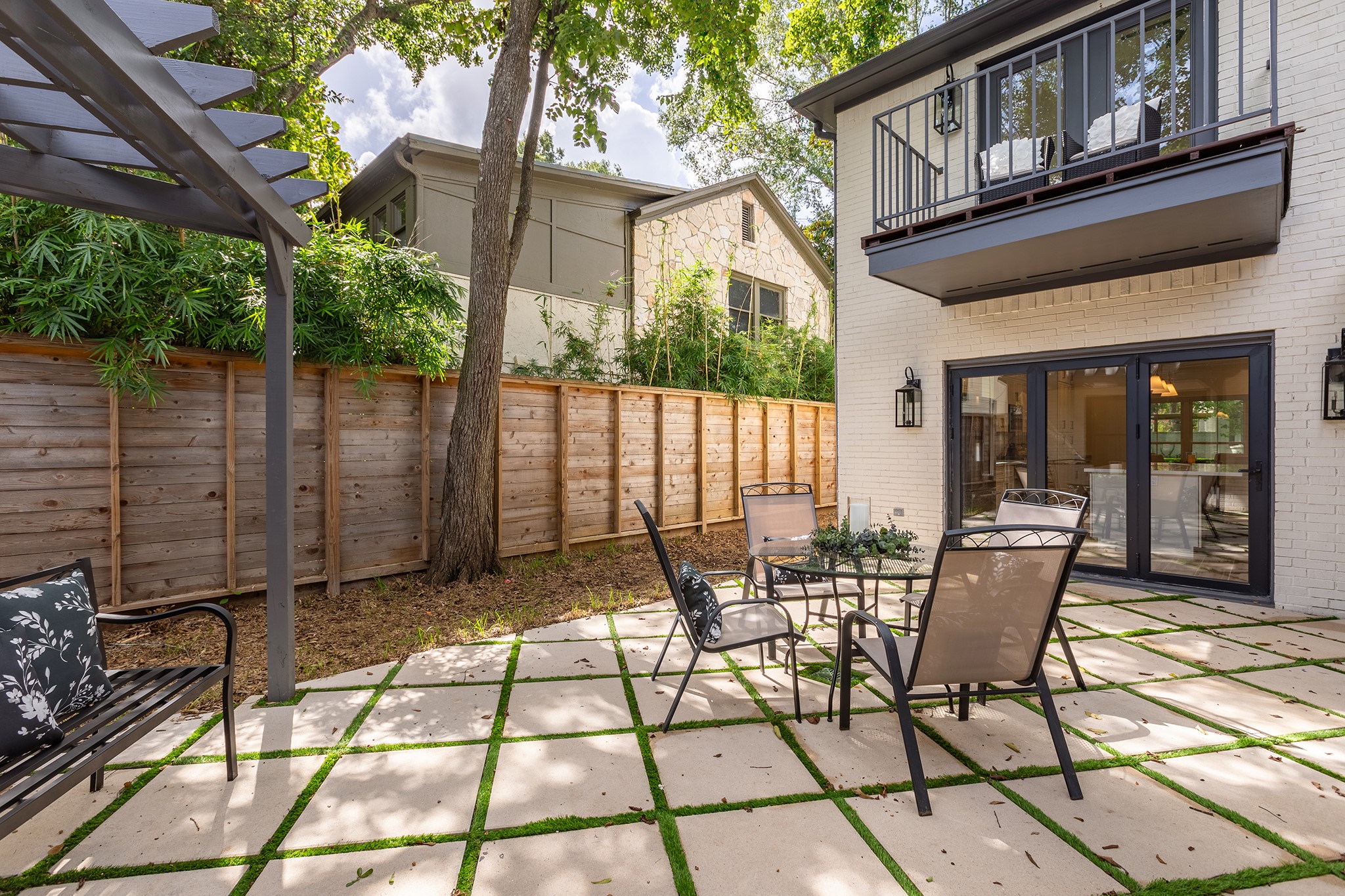 2222 Quenby Street Property Photo 40
