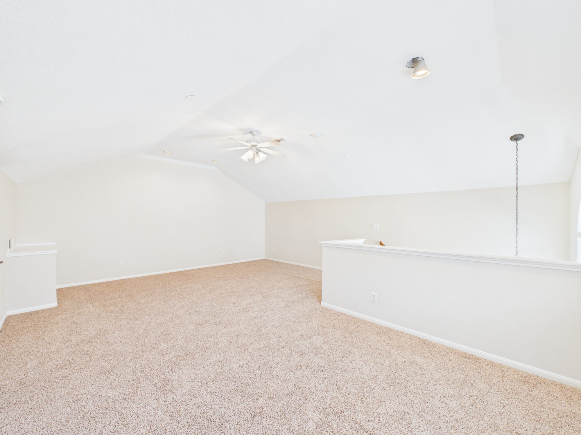 5449 Fairdale Lane Property Photo 15